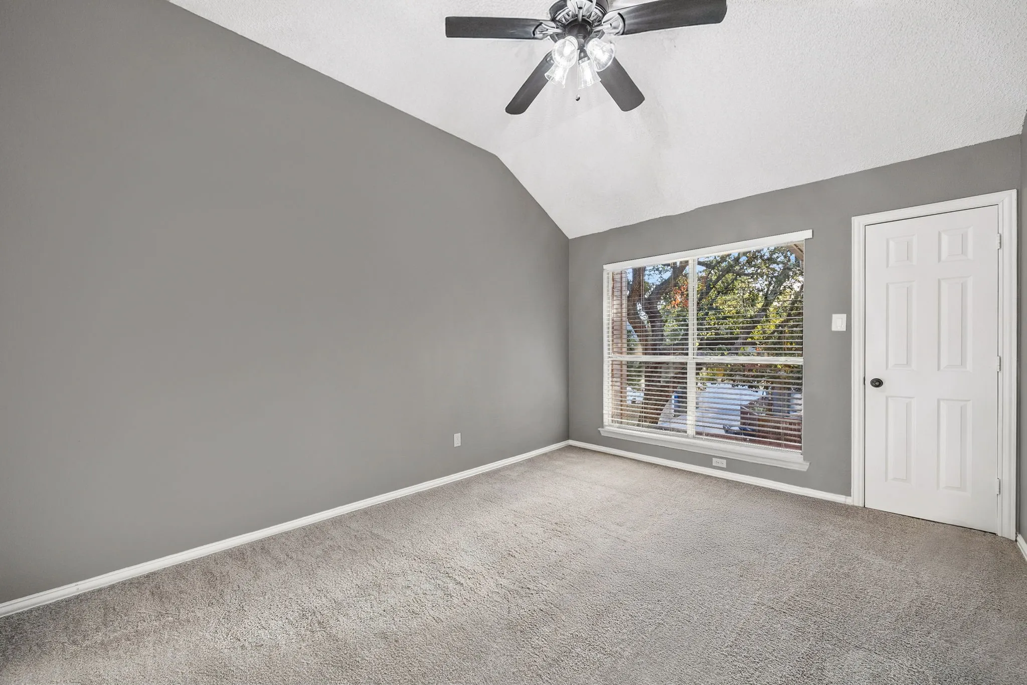 Single Family Residence For Sale in Collin County , 5113 Promise Land Drive, Frisco, Texas 75035, 5 Bedroom, 3 Bathroom, 2 Garage spaces, 3,027 Sqft, built in 1992, mls#21392674, Real Estate Agent in Frisco, Homes For Sale in Collin county, Homes For Sale in Frisco, Realtor in Frisco Texas, Real Estate Brokerage Independent Realty Texas, Luminita Cordes Realtor