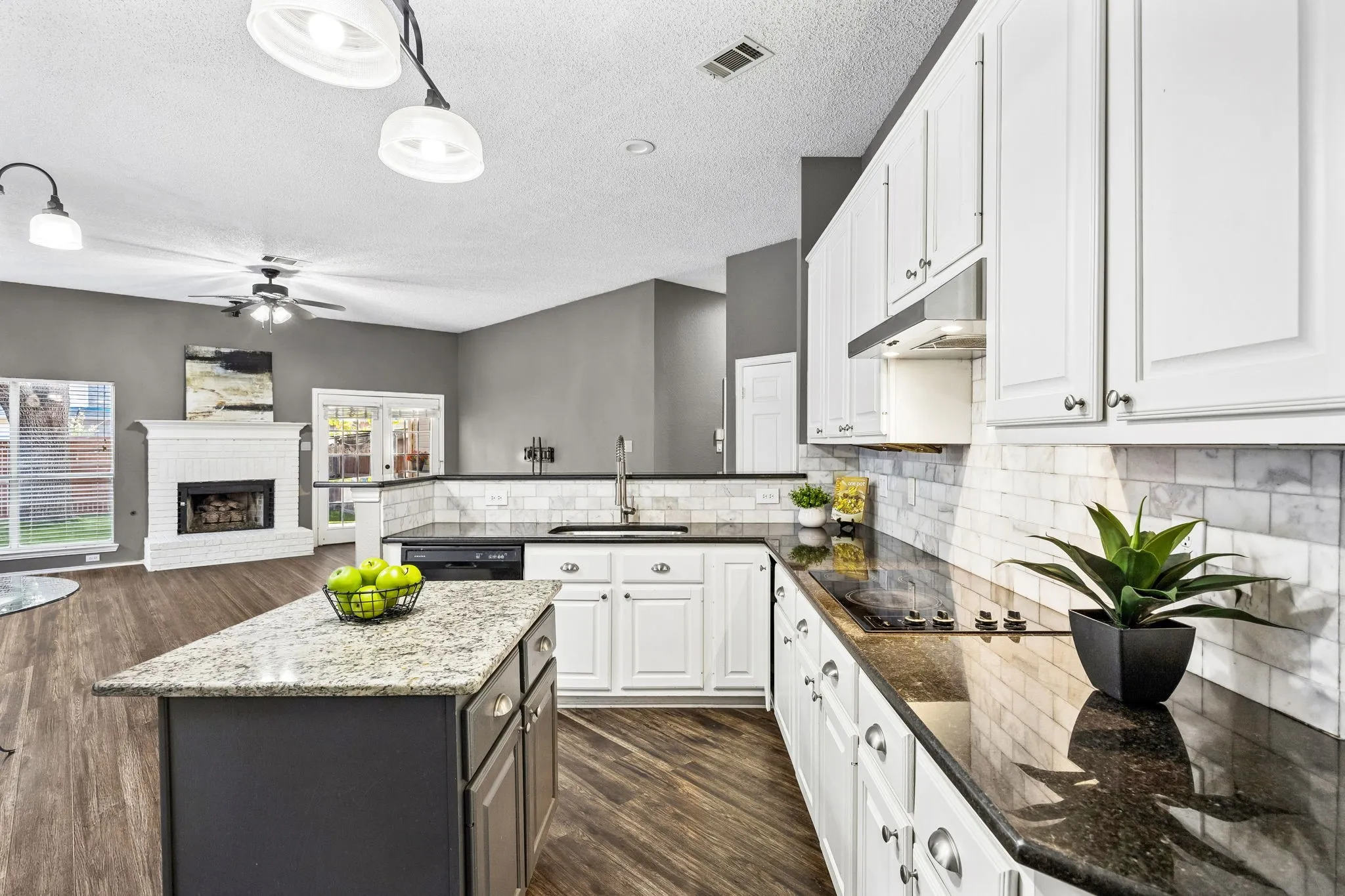 Single Family Residence For Sale in Collin County , 5113 Promise Land Drive, Frisco, Texas 75035, 5 Bedroom, 3 Bathroom, 2 Garage spaces, 3,027 Sqft, built in 1992, mls#21392674, Real Estate Agent in Frisco, Homes For Sale in Collin county, Homes For Sale in Frisco, Realtor in Frisco Texas, Real Estate Brokerage Independent Realty Texas, Luminita Cordes Realtor