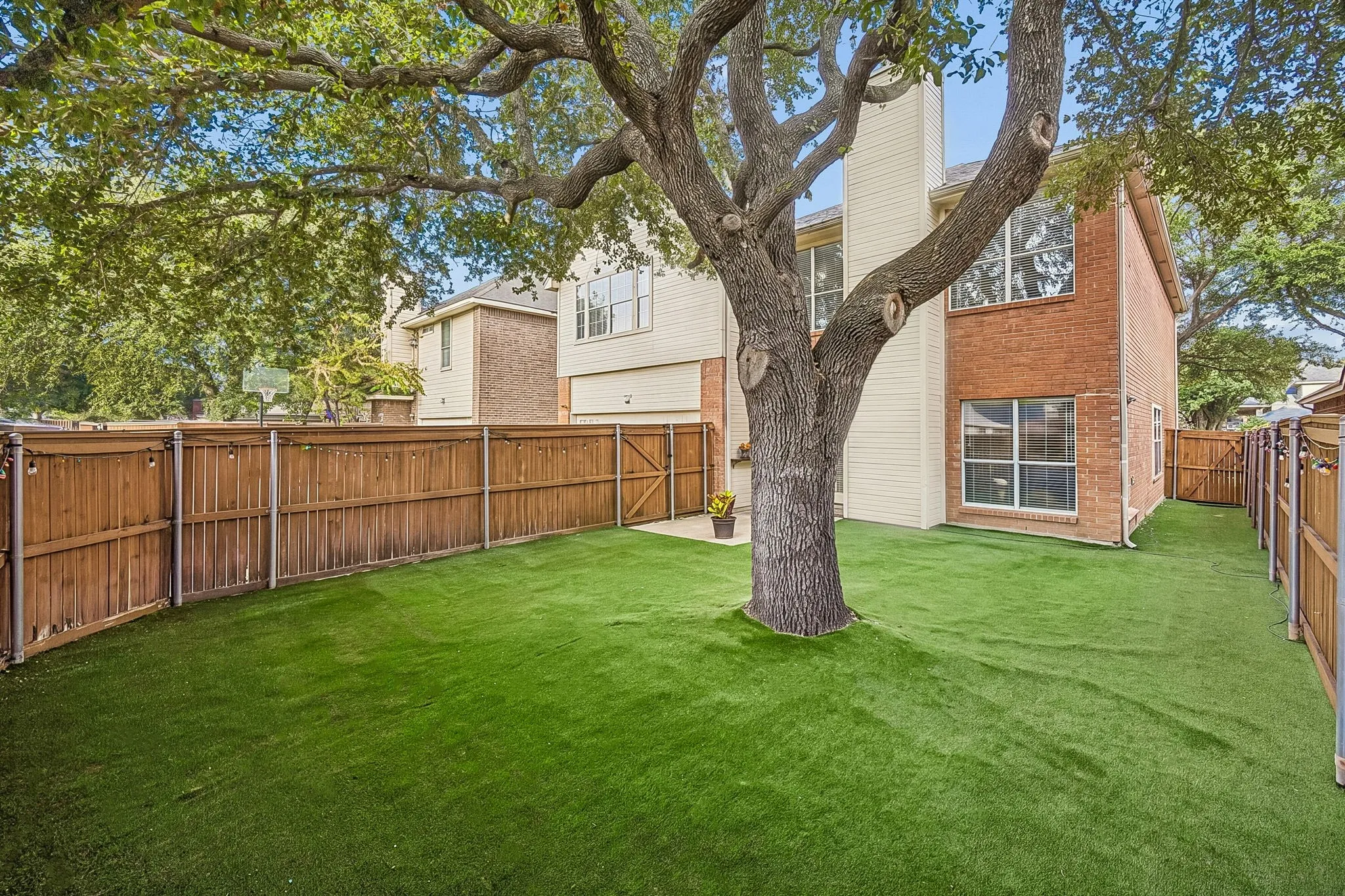 Single Family Residence For Sale in Collin County , 5113 Promise Land Drive, Frisco, Texas 75035, 5 Bedroom, 3 Bathroom, 2 Garage spaces, 3,027 Sqft, built in 1992, mls#21392674, Real Estate Agent in Frisco, Homes For Sale in Collin county, Homes For Sale in Frisco, Realtor in Frisco Texas, Real Estate Brokerage Independent Realty Texas, Luminita Cordes Realtor