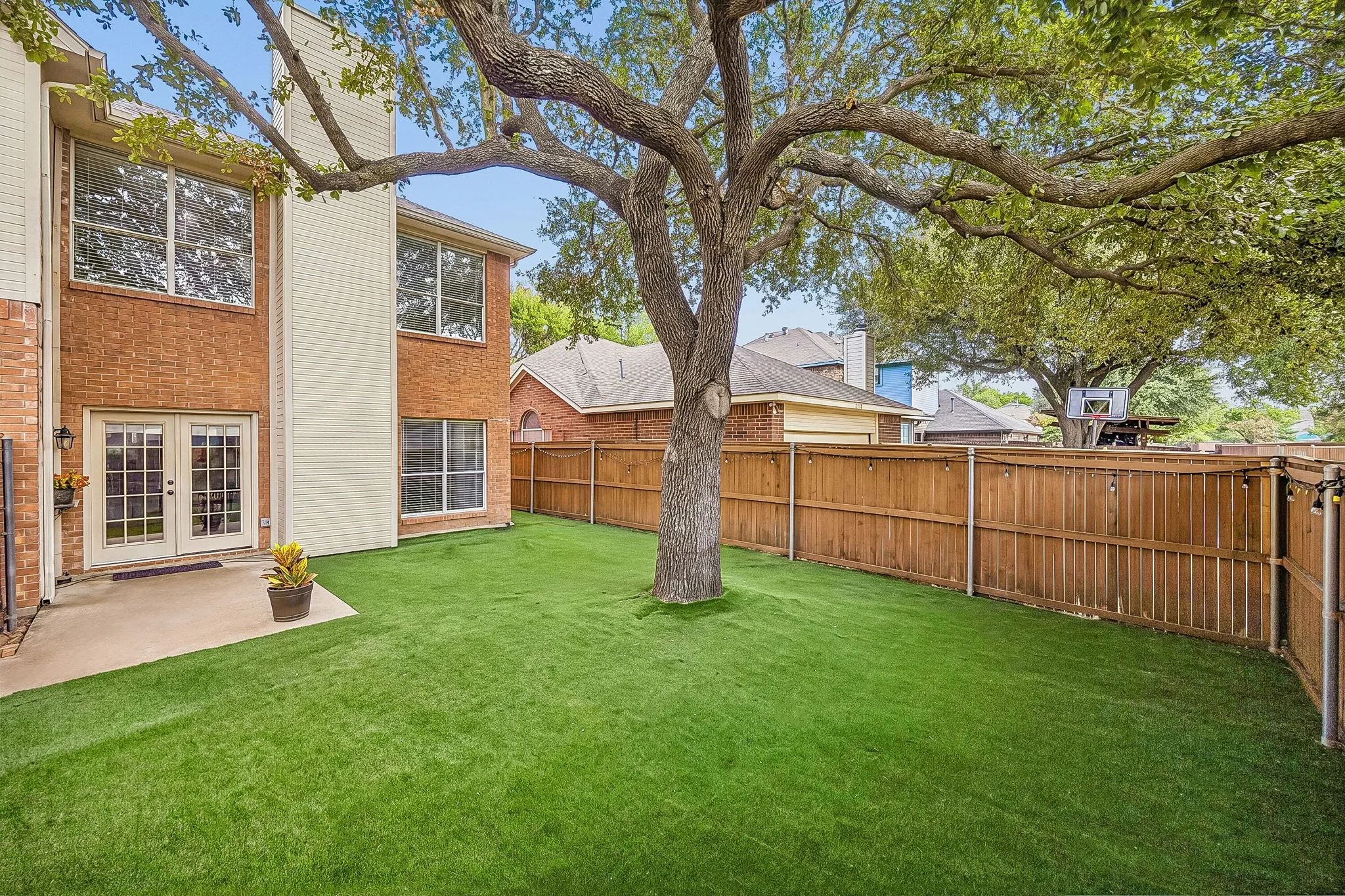 Single Family Residence For Sale in Collin County , 5113 Promise Land Drive, Frisco, Texas 75035, 5 Bedroom, 3 Bathroom, 2 Garage spaces, 3,027 Sqft, built in 1992, mls#21392674, Real Estate Agent in Frisco, Homes For Sale in Collin county, Homes For Sale in Frisco, Realtor in Frisco Texas, Real Estate Brokerage Independent Realty Texas, Luminita Cordes Realtor