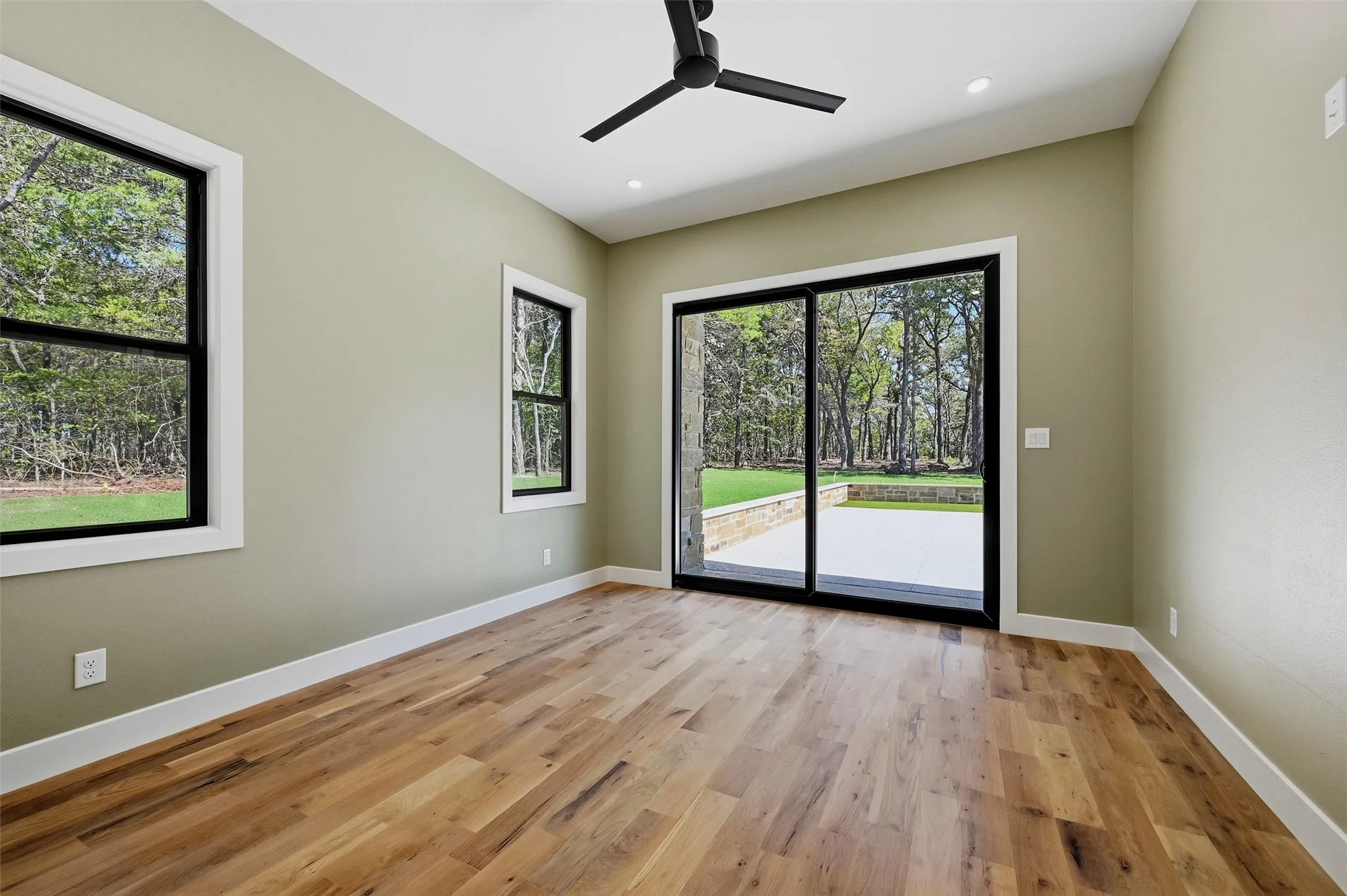 Ensuite bedroom with back yard access