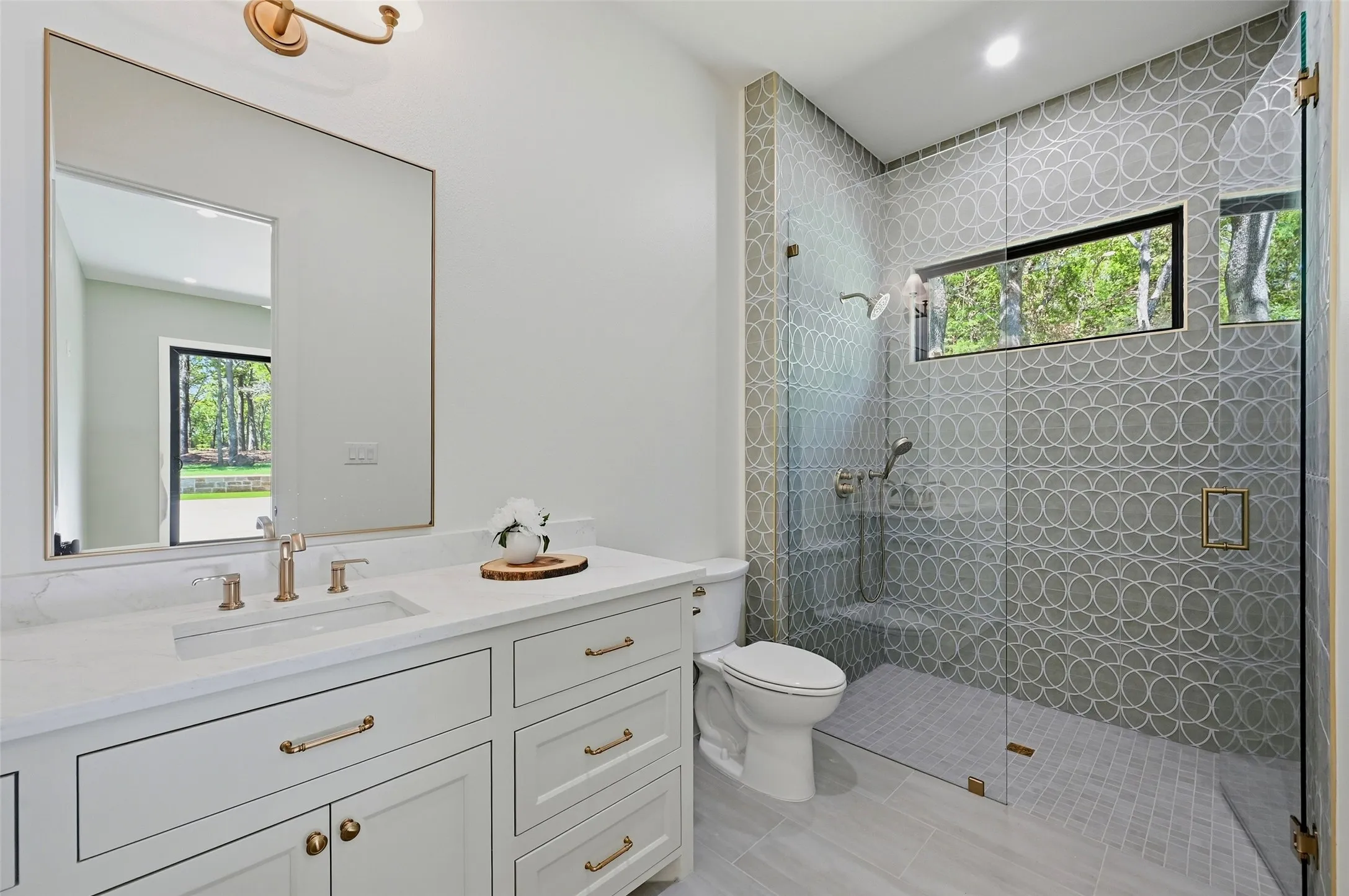Ensuite bath for the green bedroom. North East bedroom