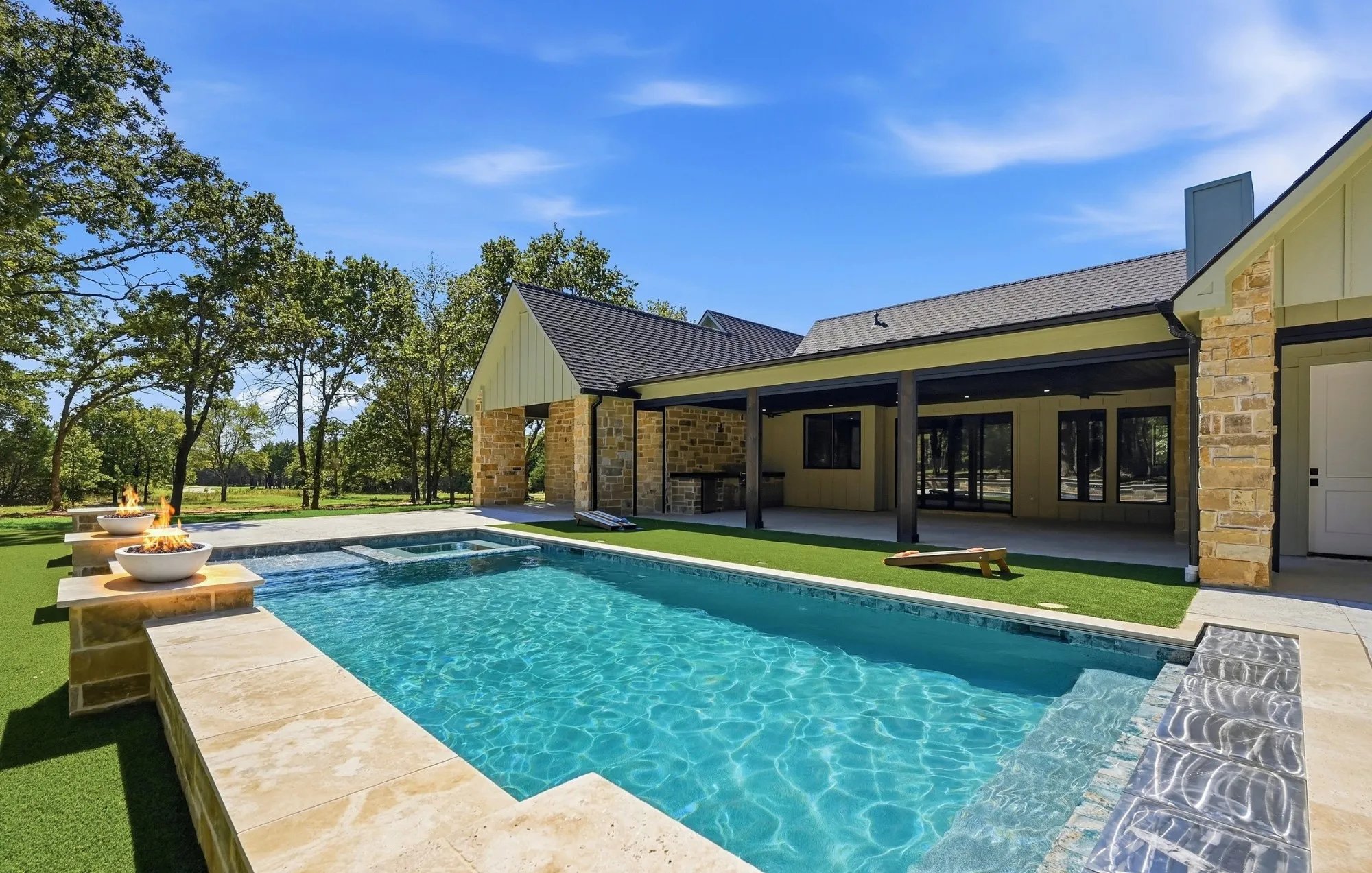 Single Family Residence For Sale in Grayson County , 336 White Tail Way, Pottsboro, Texas 75076, 3 Bedroom, 4 Bathroom, 2 Garage spaces, 2,926 Sqft, built in 2026, mls#21405120, Real Estate Agent in Pottsboro, Homes For Sale in Grayson county, Homes For Sale in Pottsboro, Realtor in Pottsboro Texas, Real Estate Brokerage Independent Realty Texas, Luminita Cordes Realtor