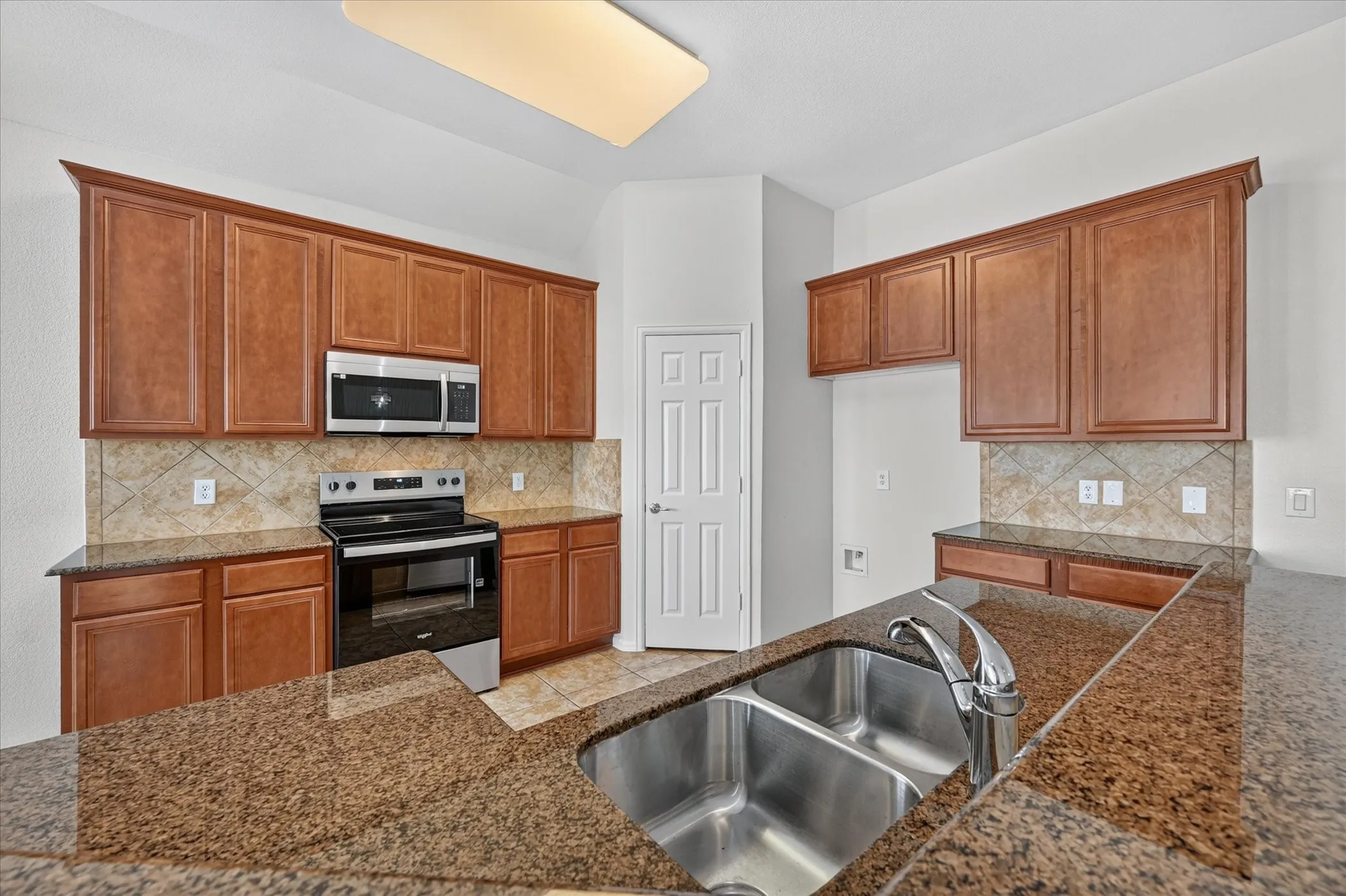 Single Family Residence For Sale in Denton County , 2745 Cedar Ridge Lane, Fort Worth, Texas 76177, 3 Bedroom, 2 Bathroom, 2 Garage spaces, 1,768 Sqft, built in 2008, mls#21406651, Real Estate Agent in Fort Worth, Homes For Sale in Denton county, Homes For Sale in Fort Worth, Realtor in Fort Worth Texas, Real Estate Brokerage Independent Realty Texas, Luminita Cordes Realtor