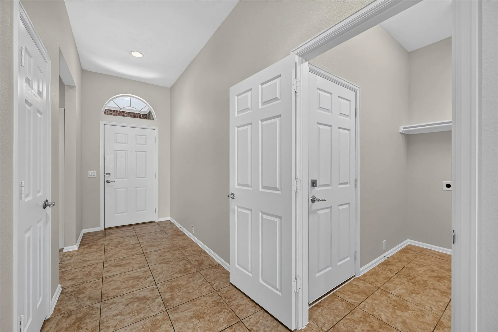Single Family Residence For Sale in Denton County , 2745 Cedar Ridge Lane, Fort Worth, Texas 76177, 3 Bedroom, 2 Bathroom, 2 Garage spaces, 1,768 Sqft, built in 2008, mls#21406651, Real Estate Agent in Fort Worth, Homes For Sale in Denton county, Homes For Sale in Fort Worth, Realtor in Fort Worth Texas, Real Estate Brokerage Independent Realty Texas, Luminita Cordes Realtor