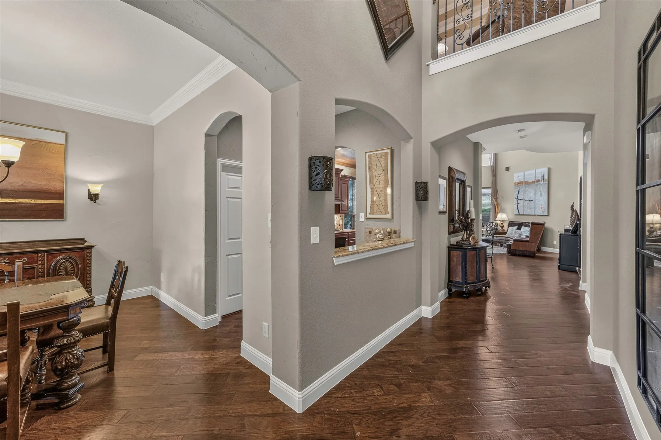 Single Family Residence For Sale in Tarrant County , 6820 River Park Circle, Fort Worth, Texas 76116, 3 Bedroom, 4 Bathroom, 2 Garage spaces, 3,235 Sqft, built in 2006, mls#21403585, Real Estate Agent in Fort Worth, Homes For Sale in Tarrant county, Homes For Sale in Fort Worth, Realtor in Fort Worth Texas, Real Estate Brokerage Independent Realty Texas, Luminita Cordes Realtor