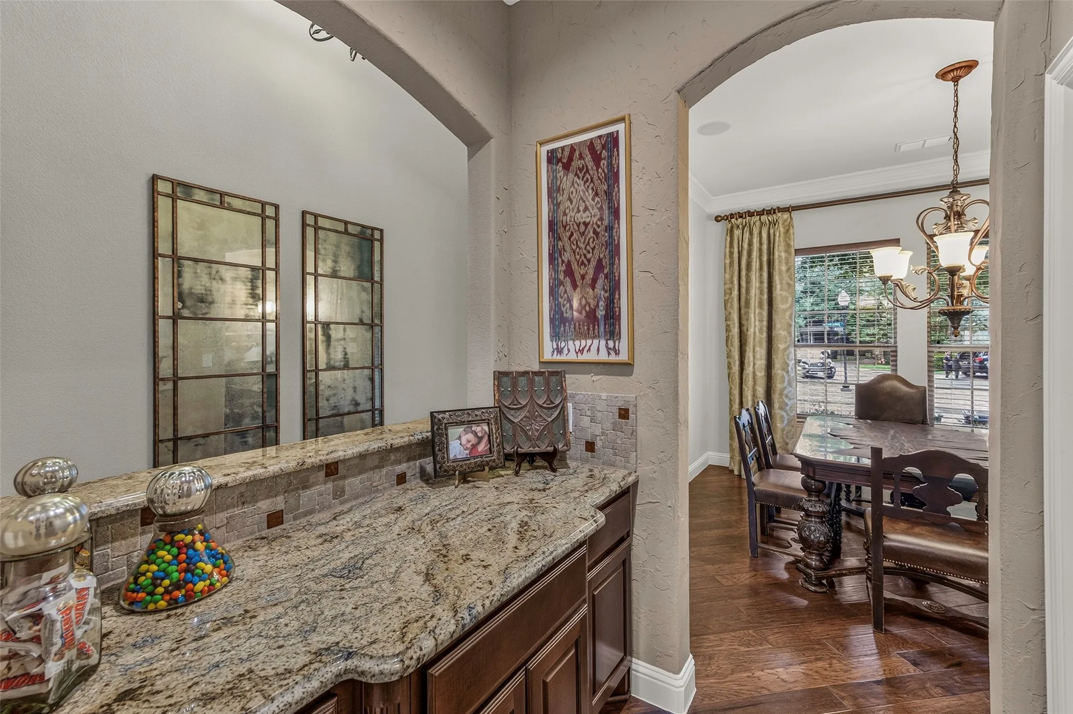 Single Family Residence For Sale in Tarrant County , 6820 River Park Circle, Fort Worth, Texas 76116, 3 Bedroom, 4 Bathroom, 2 Garage spaces, 3,235 Sqft, built in 2006, mls#21403585, Real Estate Agent in Fort Worth, Homes For Sale in Tarrant county, Homes For Sale in Fort Worth, Realtor in Fort Worth Texas, Real Estate Brokerage Independent Realty Texas, Luminita Cordes Realtor