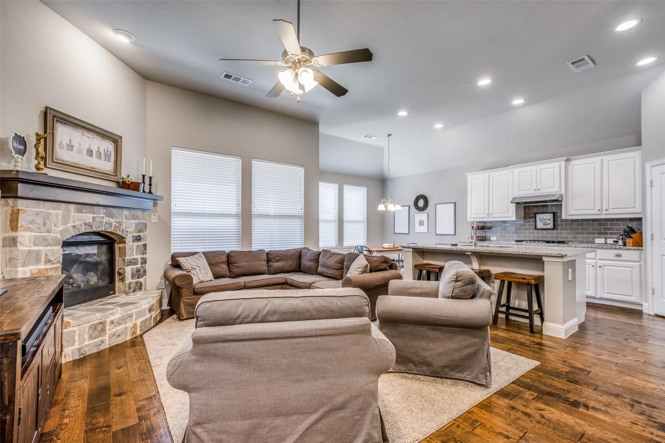 Single Family Residence For Sale in Kaufman County , 1538 Tavistock Road, Forney, Texas 75126, 4 Bedroom, 2 Bathroom, 2 Garage spaces, 2,262 Sqft, built in 2017, mls#21406643, Real Estate Agent in Forney, Homes For Sale in Kaufman county, Homes For Sale in Forney, Realtor in Forney Texas, Real Estate Brokerage Independent Realty Texas, Luminita Cordes Realtor