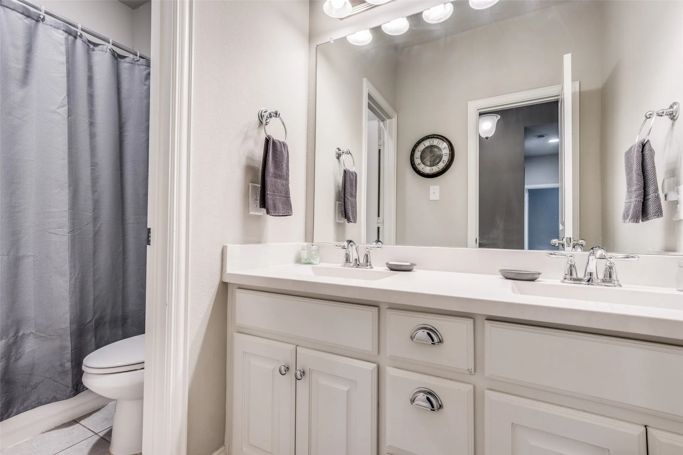 Single Family Residence For Sale in Kaufman County , 1538 Tavistock Road, Forney, Texas 75126, 4 Bedroom, 2 Bathroom, 2 Garage spaces, 2,262 Sqft, built in 2017, mls#21406643, Real Estate Agent in Forney, Homes For Sale in Kaufman county, Homes For Sale in Forney, Realtor in Forney Texas, Real Estate Brokerage Independent Realty Texas, Luminita Cordes Realtor