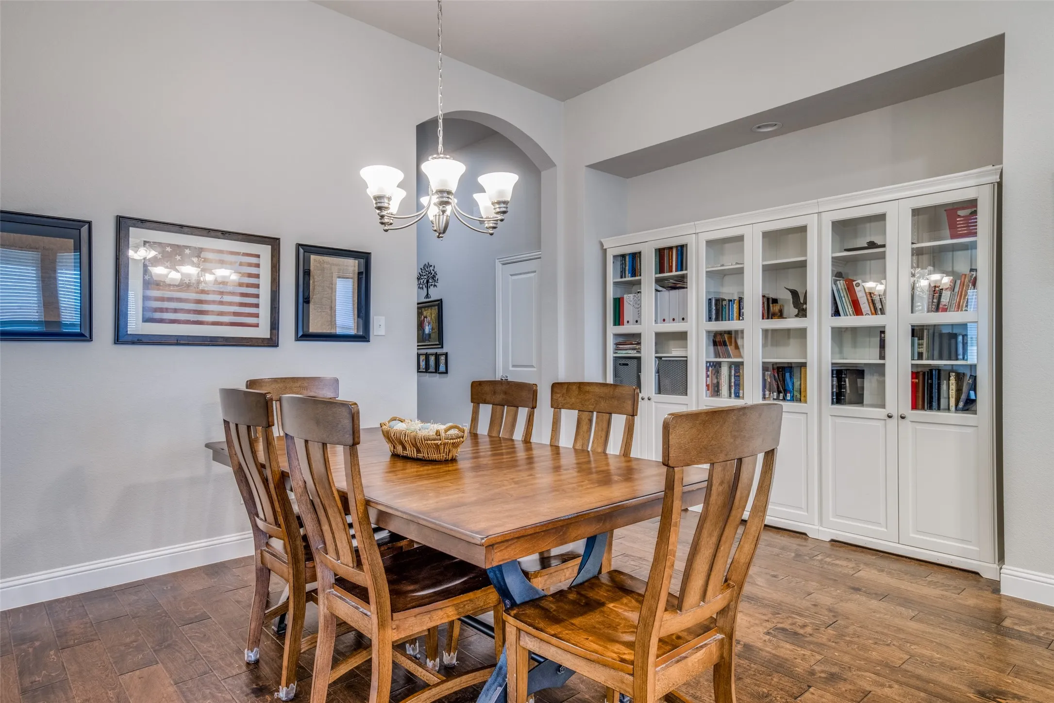 Single Family Residence For Sale in Kaufman County , 1538 Tavistock Road, Forney, Texas 75126, 4 Bedroom, 2 Bathroom, 2 Garage spaces, 2,262 Sqft, built in 2017, mls#21406643, Real Estate Agent in Forney, Homes For Sale in Kaufman county, Homes For Sale in Forney, Realtor in Forney Texas, Real Estate Brokerage Independent Realty Texas, Luminita Cordes Realtor