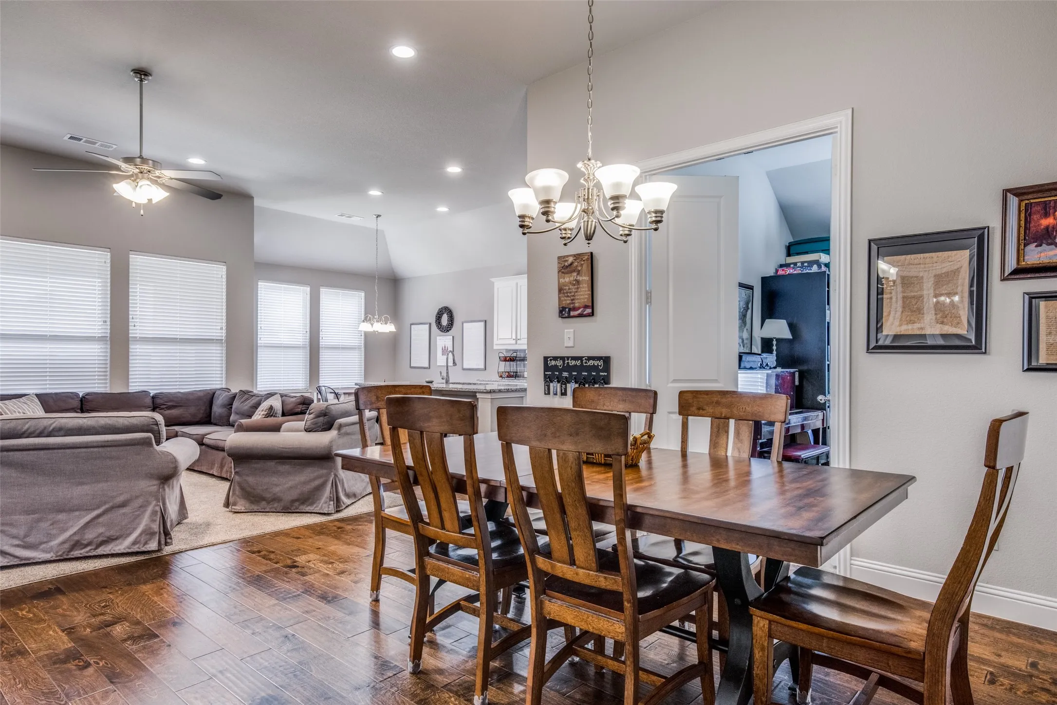 Single Family Residence For Sale in Kaufman County , 1538 Tavistock Road, Forney, Texas 75126, 4 Bedroom, 2 Bathroom, 2 Garage spaces, 2,262 Sqft, built in 2017, mls#21406643, Real Estate Agent in Forney, Homes For Sale in Kaufman county, Homes For Sale in Forney, Realtor in Forney Texas, Real Estate Brokerage Independent Realty Texas, Luminita Cordes Realtor