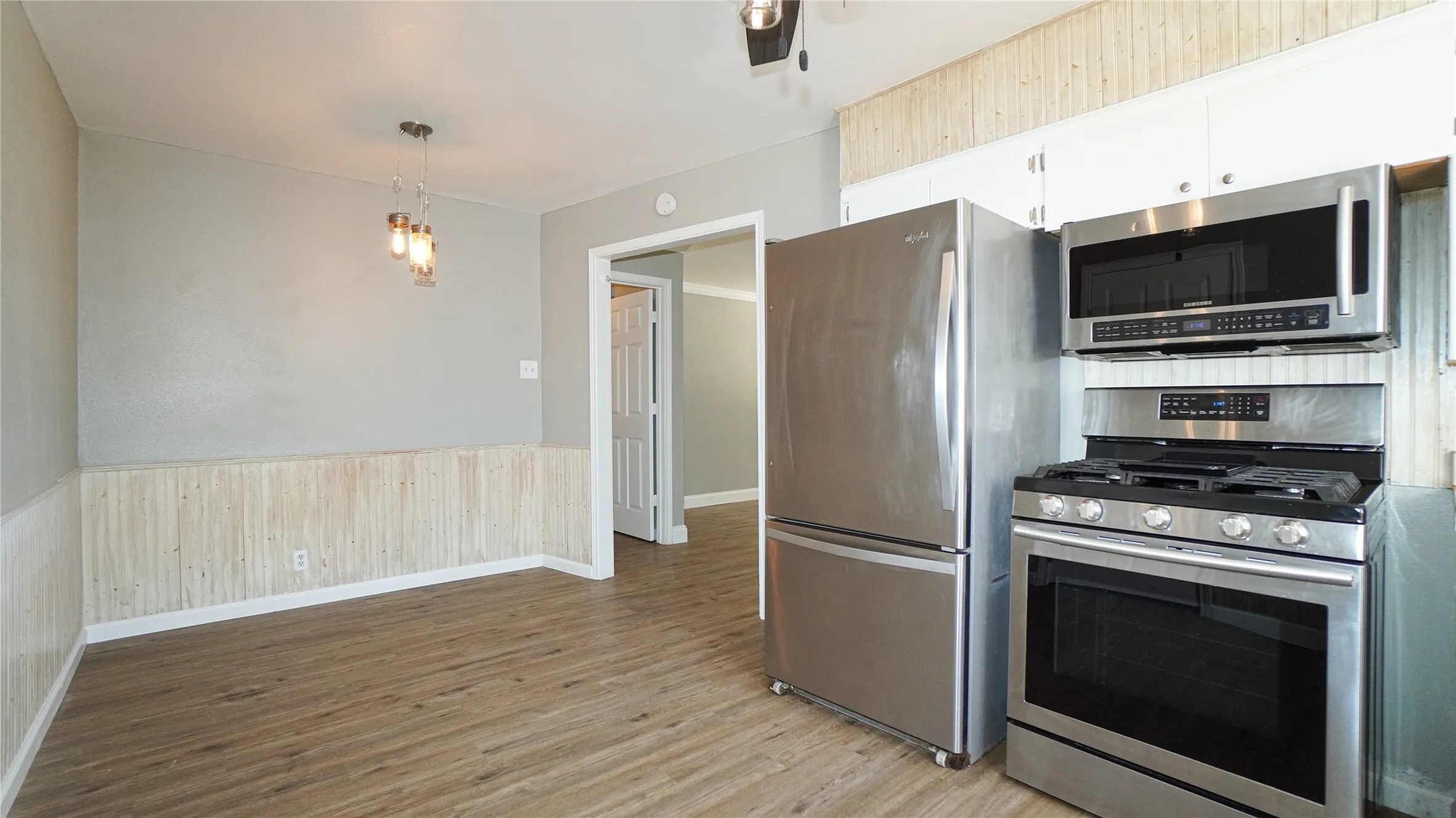 Single Family Residence For Rent in Kaufman County , 112 Cherokee Street, Terrell, Texas 75160, 3 Bedroom, 2 Bathroom, Garage spaces, 1,469 Sqft, built in 1961, mls#21406222, Real Estate Agent in Terrell, Homes For Rent in Kaufman county, Homes For Rent in Terrell, Realtor in Terrell Texas, Real Estate Brokerage Independent Realty Texas, Luminita Cordes Realtor