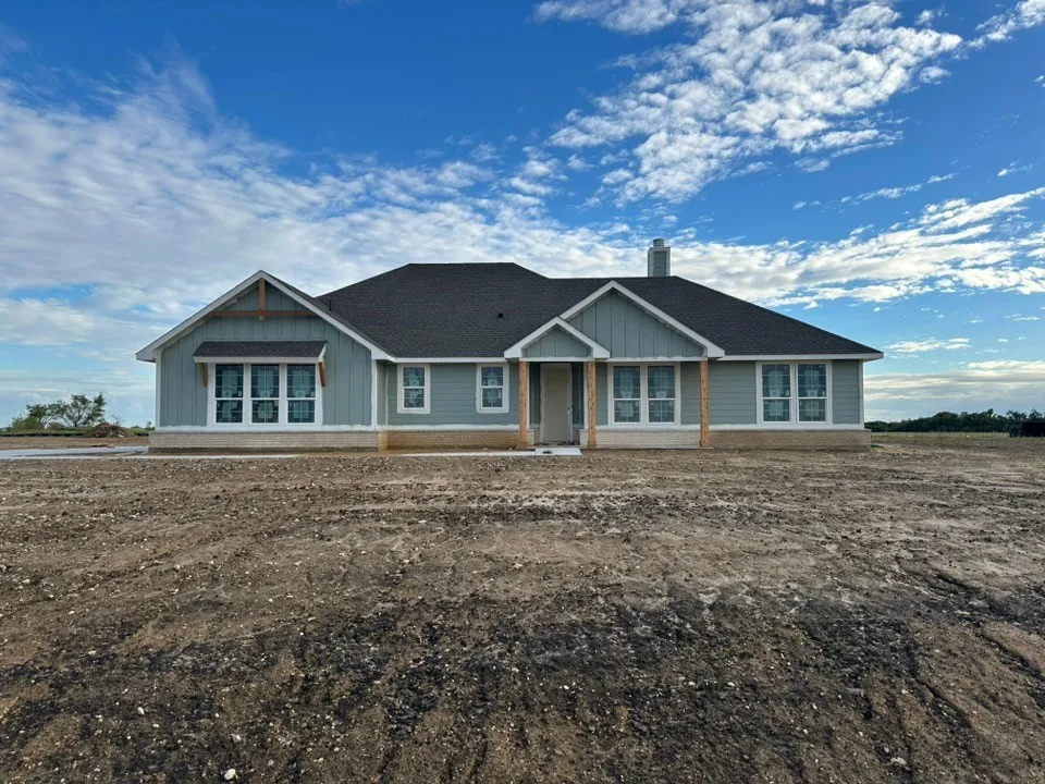 Single Family Residence For Sale in Cooke County , 300 Horizon Road, Valley View, Texas 76272, 3 Bedroom, 2 Bathroom, 2 Garage spaces, 2,020 Sqft, built in 2026, mls#21405278, Real Estate Agent in Valley View, Homes For Sale in Cooke county, Homes For Sale in Valley View, Realtor in Valley View Texas, Real Estate Brokerage Independent Realty Texas, Luminita Cordes Realtor