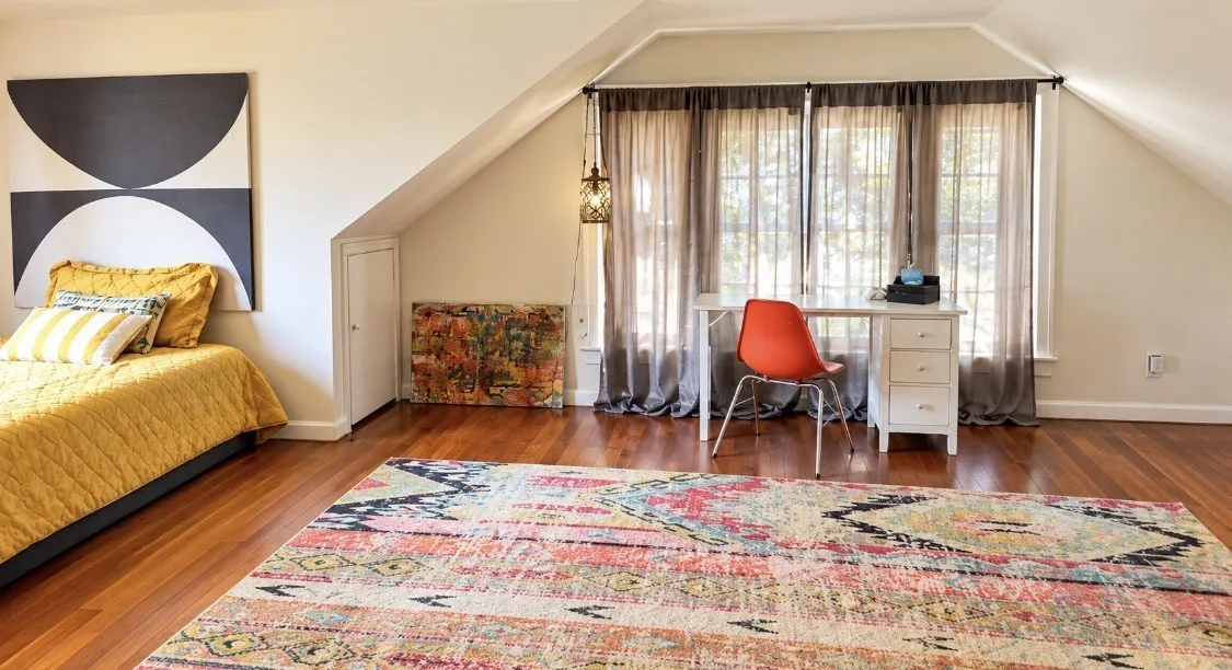Single Family Residence For Sale in Young County , 408 W Elm Street, Olney, Texas 76374, 5 Bedroom, 3 Bathroom, 2 Garage spaces, 3,099 Sqft, built in 1936, mls#21398171, Real Estate Agent in Olney, Homes For Sale in Young county, Homes For Sale in Olney, Realtor in Olney Texas, Real Estate Brokerage Independent Realty Texas, Luminita Cordes Realtor
