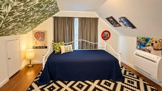Single Family Residence For Sale in Young County , 408 W Elm Street, Olney, Texas 76374, 5 Bedroom, 3 Bathroom, 2 Garage spaces, 3,099 Sqft, built in 1936, mls#21398171, Real Estate Agent in Olney, Homes For Sale in Young county, Homes For Sale in Olney, Realtor in Olney Texas, Real Estate Brokerage Independent Realty Texas, Luminita Cordes Realtor