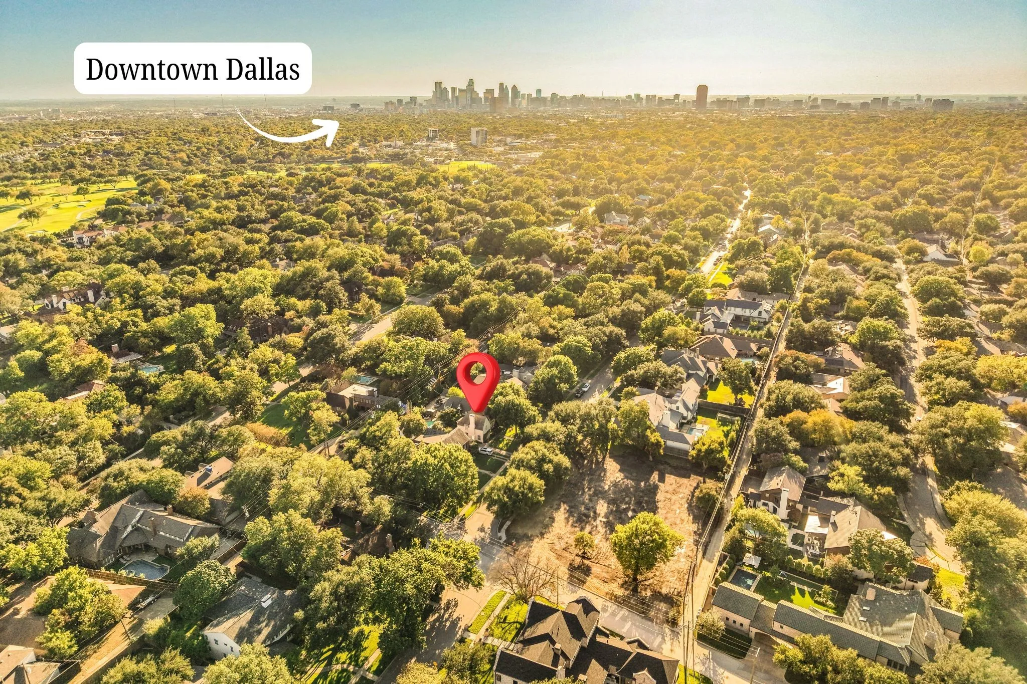 Single Family Residence For Sale in Dallas County , 6826 Lakeshore Drive, Dallas, Texas 75214, 4 Bedroom, 5 Bathroom, 2 Garage spaces, 3,907 Sqft, built in 1938, mls#21406520, Real Estate Agent in Dallas, Homes For Sale in Dallas county, Homes For Sale in Dallas, Realtor in Dallas Texas, Real Estate Brokerage Independent Realty Texas, Luminita Cordes Realtor