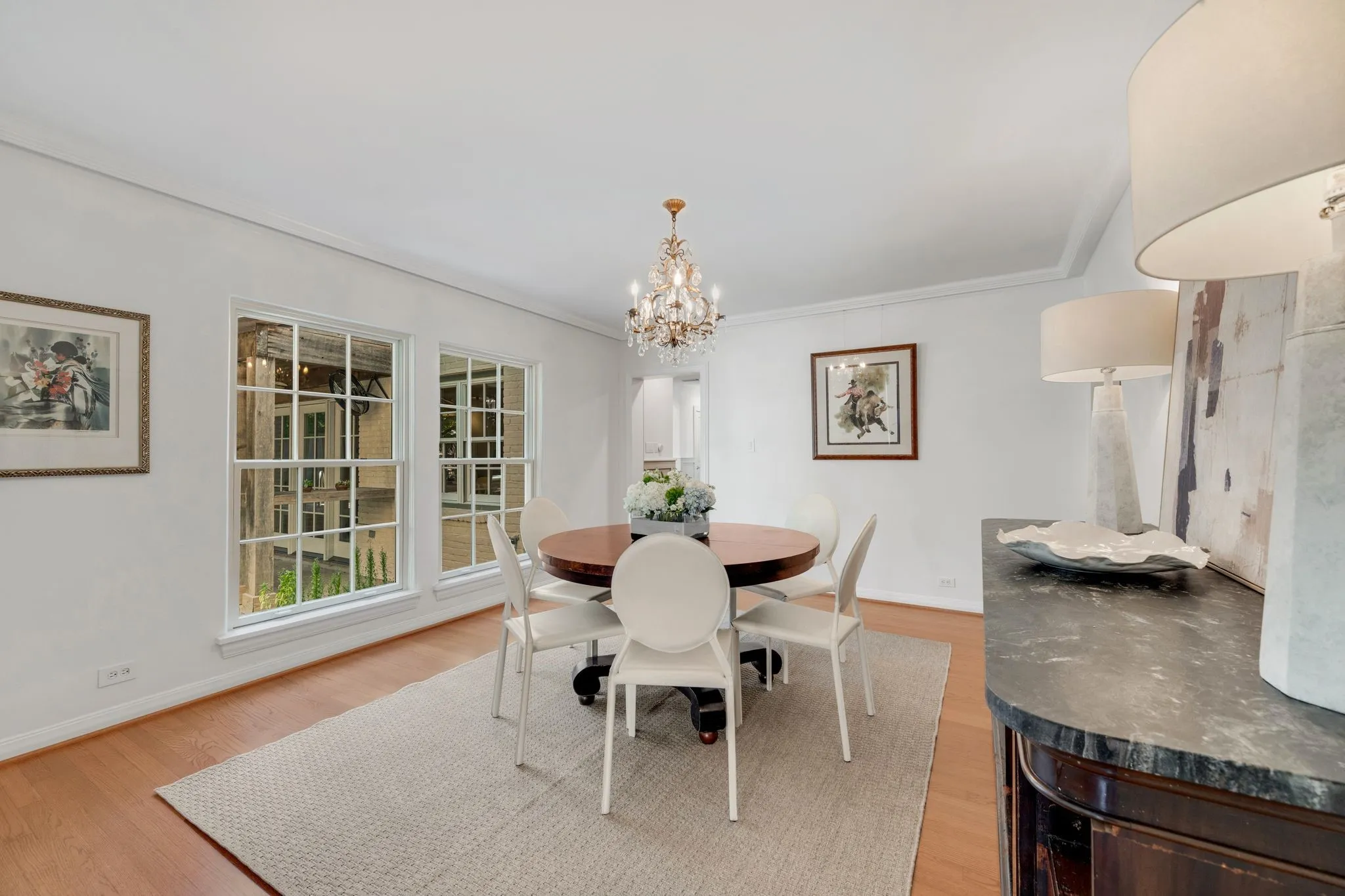Single Family Residence For Sale in Dallas County , 6826 Lakeshore Drive, Dallas, Texas 75214, 4 Bedroom, 5 Bathroom, 2 Garage spaces, 3,907 Sqft, built in 1938, mls#21406520, Real Estate Agent in Dallas, Homes For Sale in Dallas county, Homes For Sale in Dallas, Realtor in Dallas Texas, Real Estate Brokerage Independent Realty Texas, Luminita Cordes Realtor