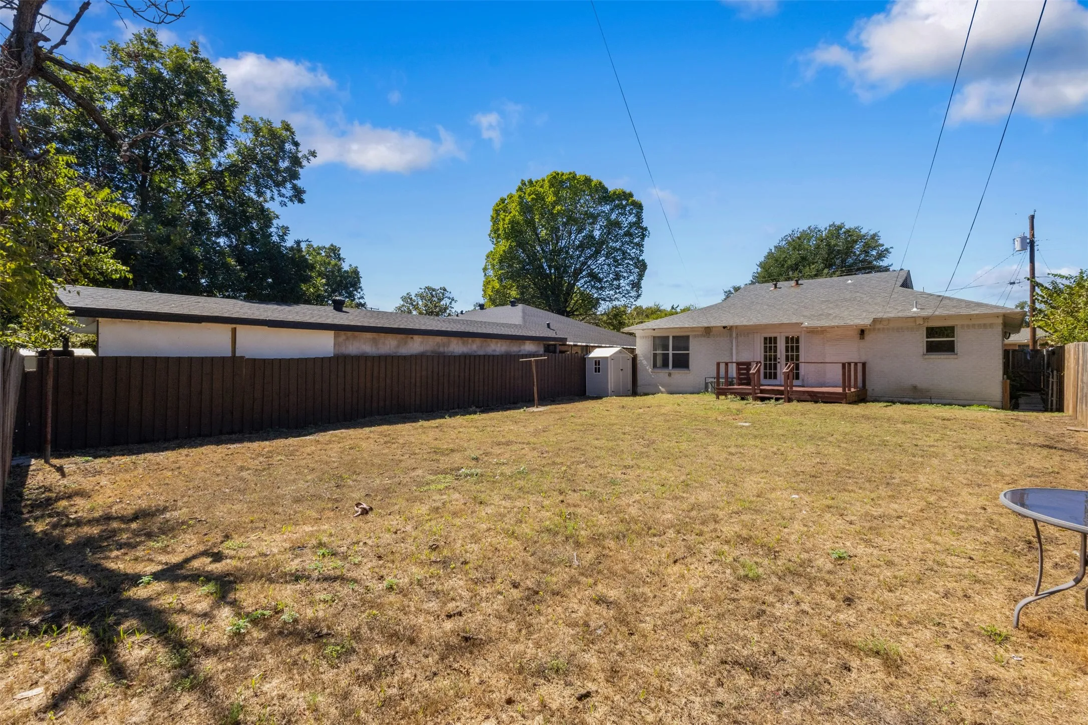 Single Family Residence For Sale in Dallas County , 2006 Boyd Street, Dallas, Texas 75224, 3 Bedroom, 1 Bathroom, Garage spaces, 1,401 Sqft, built in 1952, mls#21406436, Real Estate Agent in Dallas, Homes For Sale in Dallas county, Homes For Sale in Dallas, Realtor in Dallas Texas, Real Estate Brokerage Independent Realty Texas, Luminita Cordes Realtor