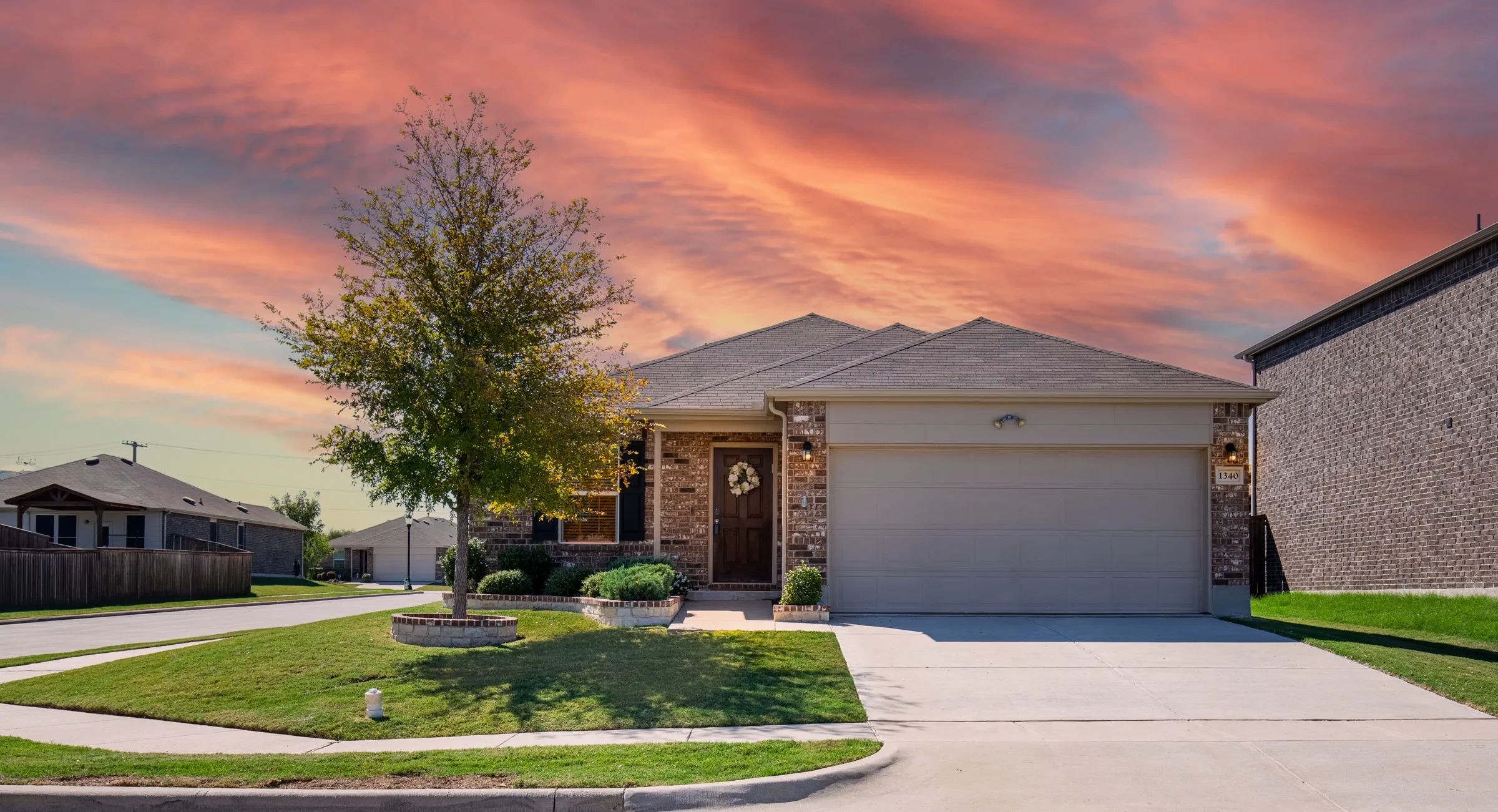 Single Family Residence For Sale in Denton County , 1340 Vernon Drive, Aubrey, Texas 76227, 3 Bedroom, 2 Bathroom, 2 Garage spaces, 1,721 Sqft, built in 2020, mls#21404636, Real Estate Agent in Aubrey, Homes For Sale in Denton county, Homes For Sale in Aubrey, Realtor in Aubrey Texas, Real Estate Brokerage Independent Realty Texas, Luminita Cordes Realtor