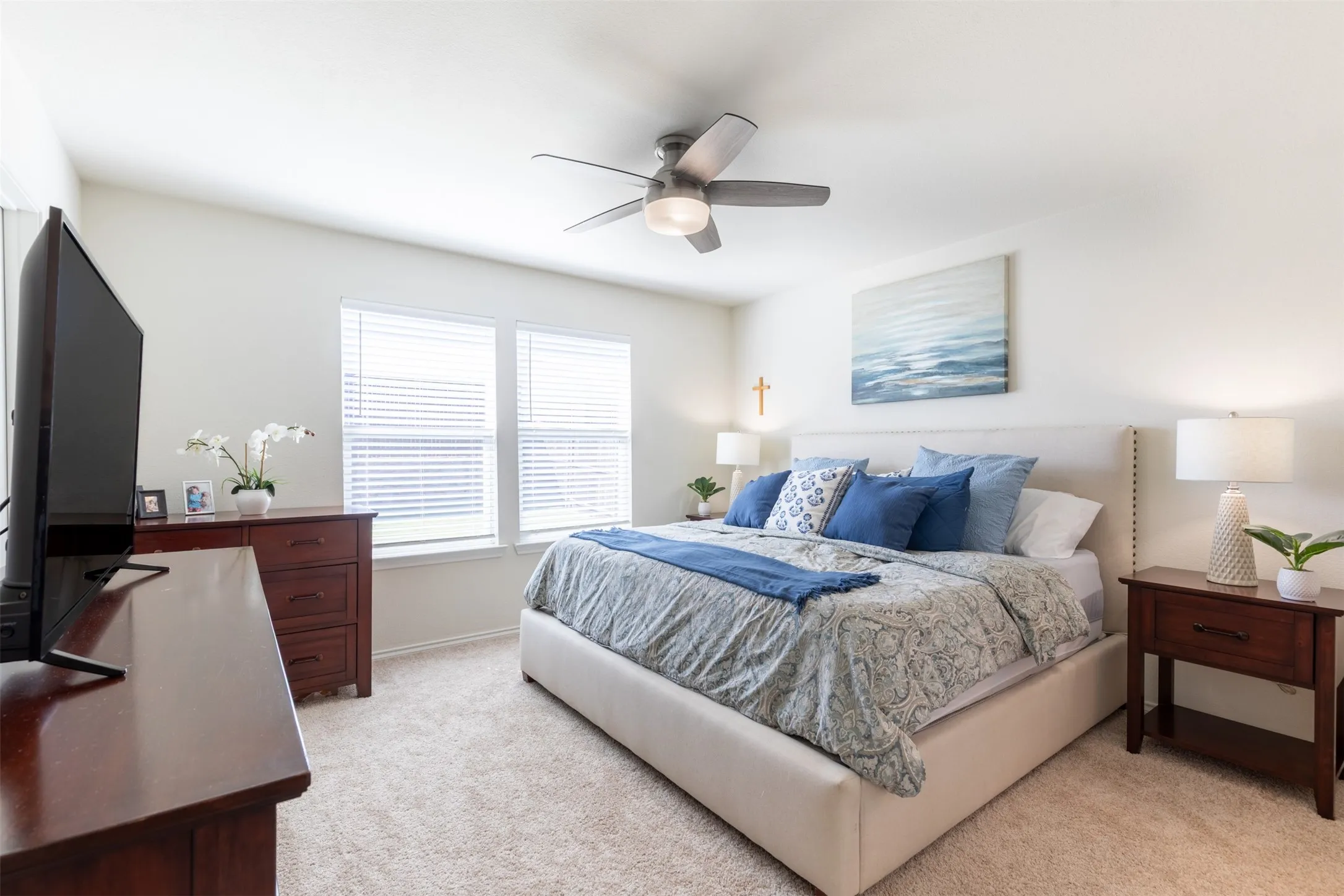 Single Family Residence For Sale in Denton County , 1340 Vernon Drive, Aubrey, Texas 76227, 3 Bedroom, 2 Bathroom, 2 Garage spaces, 1,721 Sqft, built in 2020, mls#21404636, Real Estate Agent in Aubrey, Homes For Sale in Denton county, Homes For Sale in Aubrey, Realtor in Aubrey Texas, Real Estate Brokerage Independent Realty Texas, Luminita Cordes Realtor