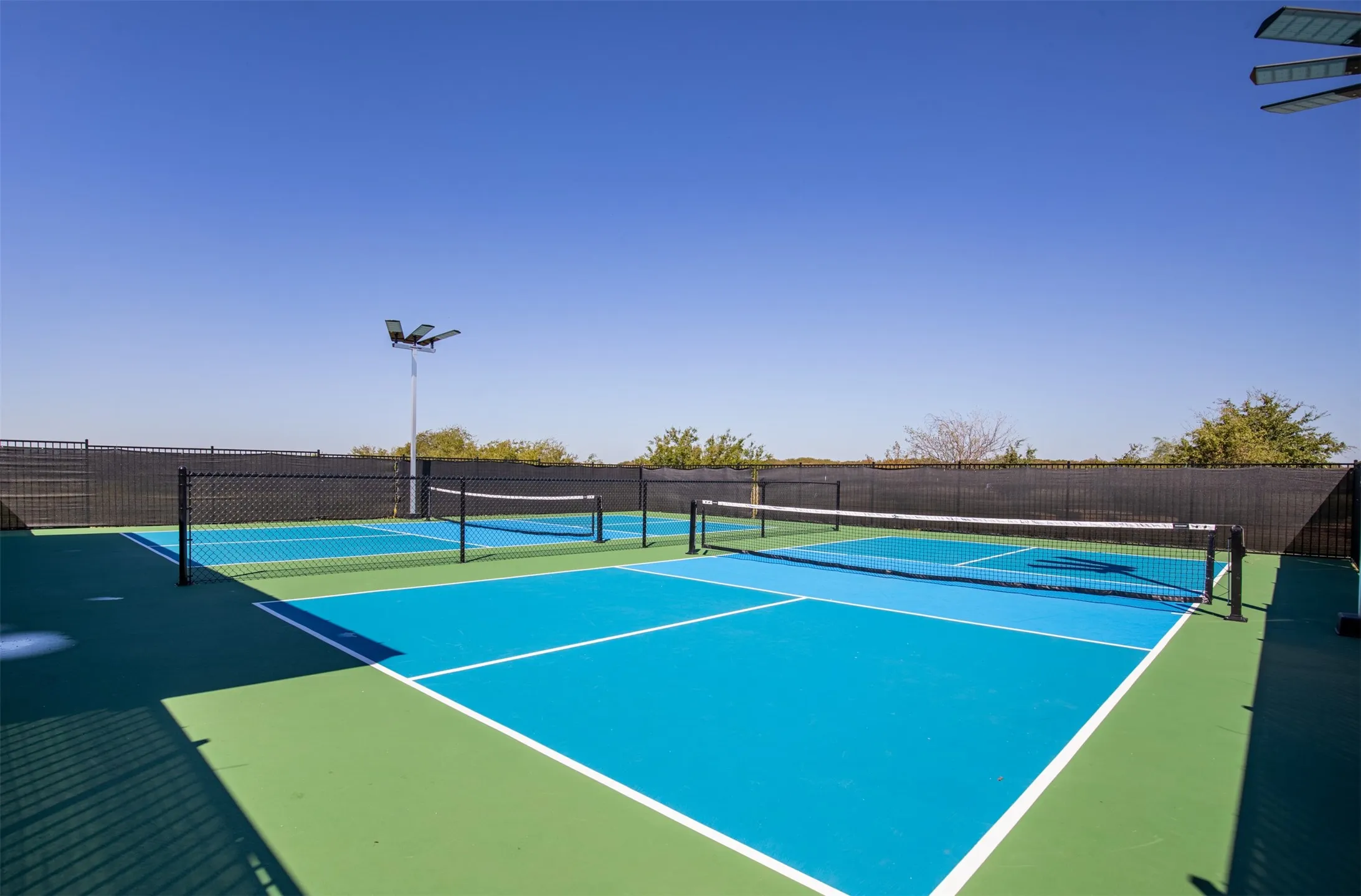 Single Family Residence For Sale in Denton County , 1340 Vernon Drive, Aubrey, Texas 76227, 3 Bedroom, 2 Bathroom, 2 Garage spaces, 1,721 Sqft, built in 2020, mls#21404636, Real Estate Agent in Aubrey, Homes For Sale in Denton county, Homes For Sale in Aubrey, Realtor in Aubrey Texas, Real Estate Brokerage Independent Realty Texas, Luminita Cordes Realtor
