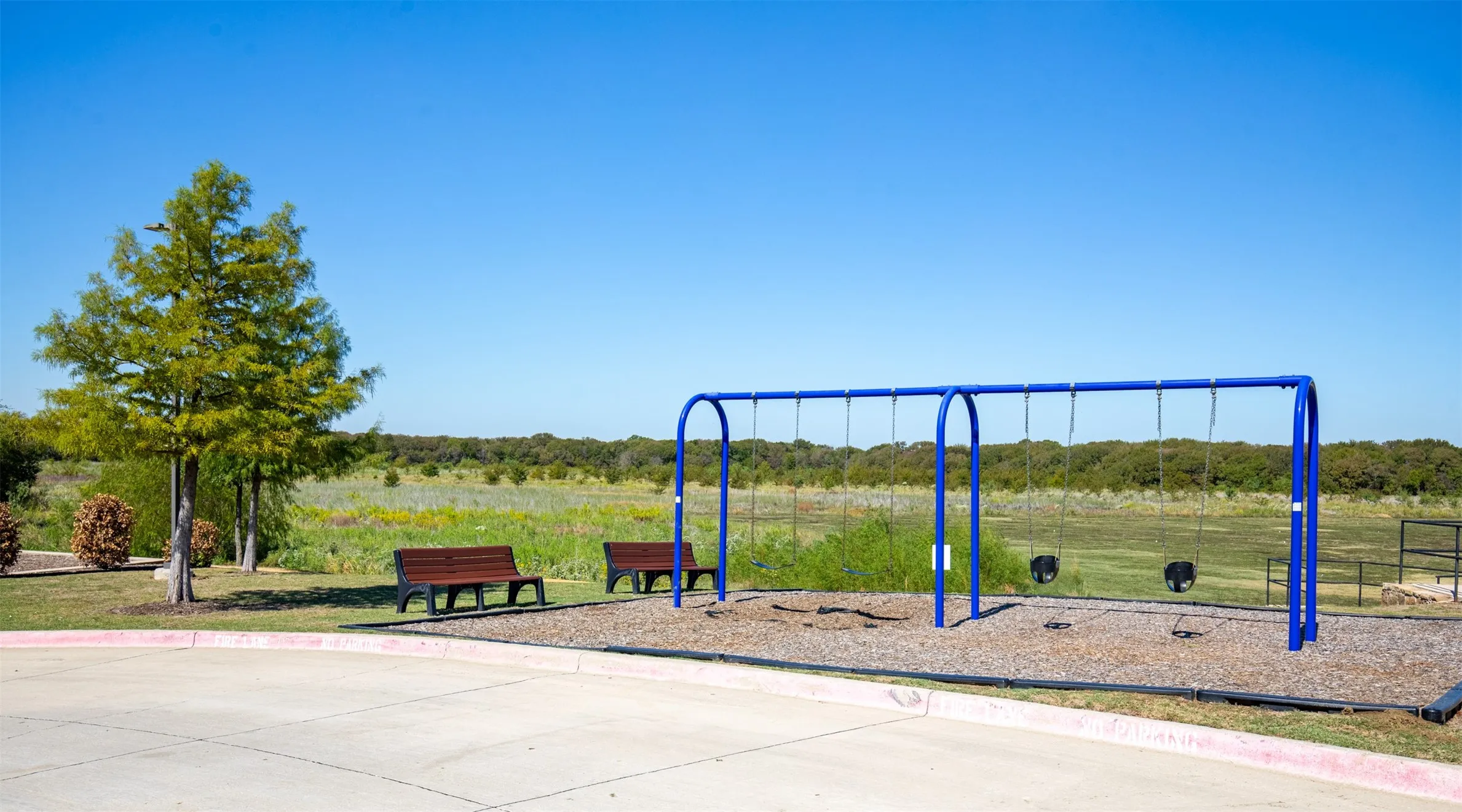 Single Family Residence For Sale in Denton County , 1340 Vernon Drive, Aubrey, Texas 76227, 3 Bedroom, 2 Bathroom, 2 Garage spaces, 1,721 Sqft, built in 2020, mls#21404636, Real Estate Agent in Aubrey, Homes For Sale in Denton county, Homes For Sale in Aubrey, Realtor in Aubrey Texas, Real Estate Brokerage Independent Realty Texas, Luminita Cordes Realtor