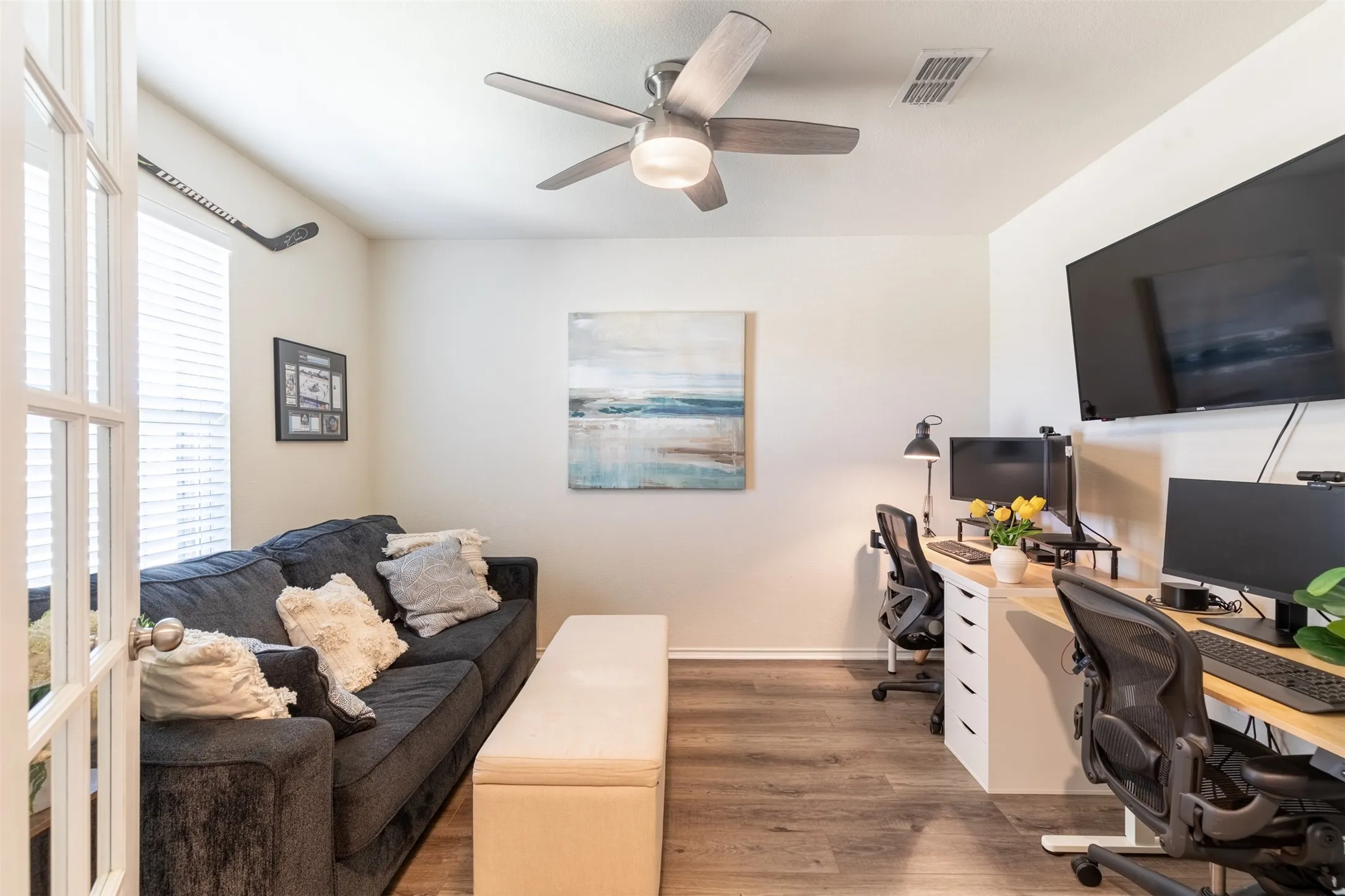 Single Family Residence For Sale in Denton County , 1340 Vernon Drive, Aubrey, Texas 76227, 3 Bedroom, 2 Bathroom, 2 Garage spaces, 1,721 Sqft, built in 2020, mls#21404636, Real Estate Agent in Aubrey, Homes For Sale in Denton county, Homes For Sale in Aubrey, Realtor in Aubrey Texas, Real Estate Brokerage Independent Realty Texas, Luminita Cordes Realtor