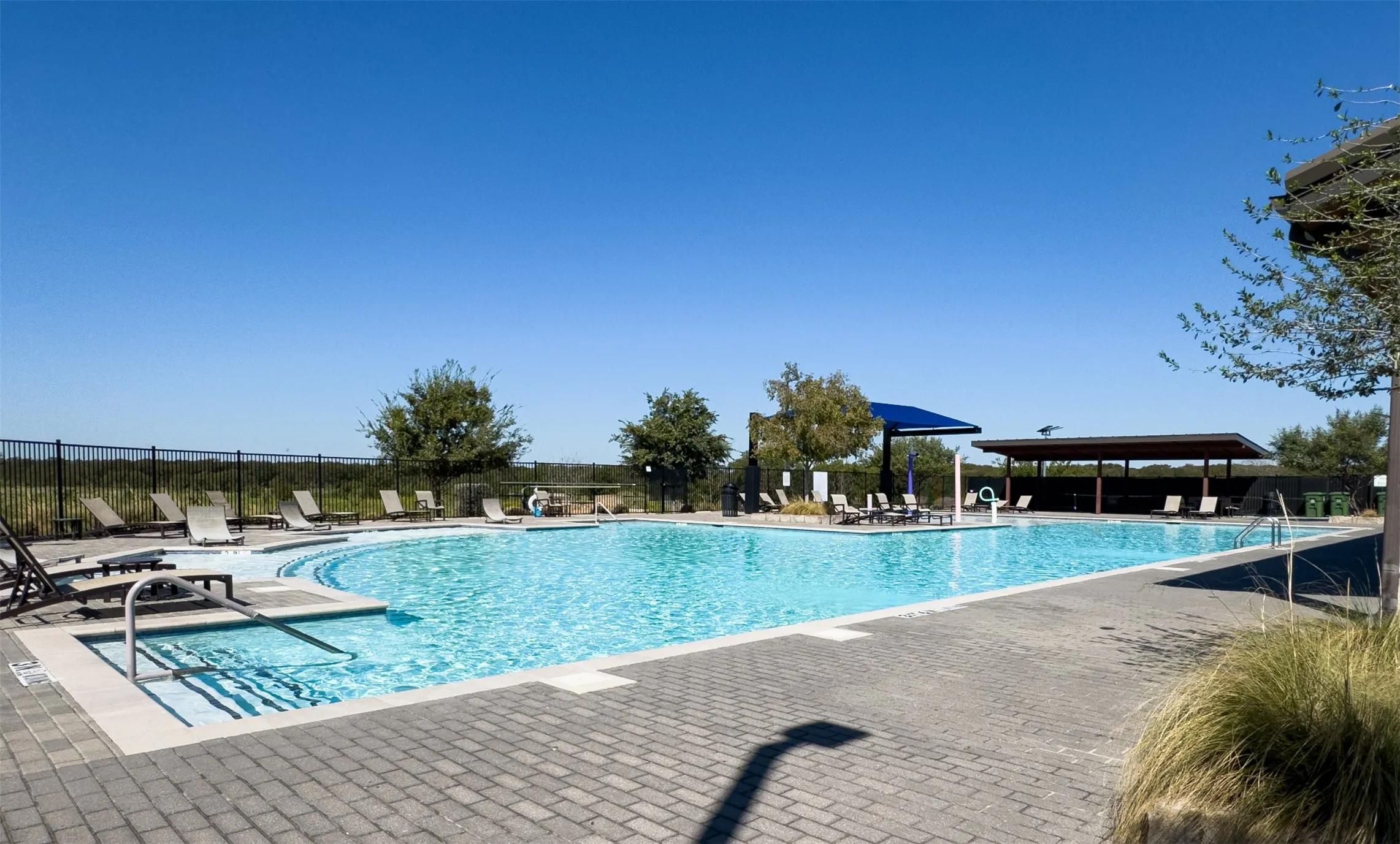 Single Family Residence For Sale in Denton County , 1340 Vernon Drive, Aubrey, Texas 76227, 3 Bedroom, 2 Bathroom, 2 Garage spaces, 1,721 Sqft, built in 2020, mls#21404636, Real Estate Agent in Aubrey, Homes For Sale in Denton county, Homes For Sale in Aubrey, Realtor in Aubrey Texas, Real Estate Brokerage Independent Realty Texas, Luminita Cordes Realtor