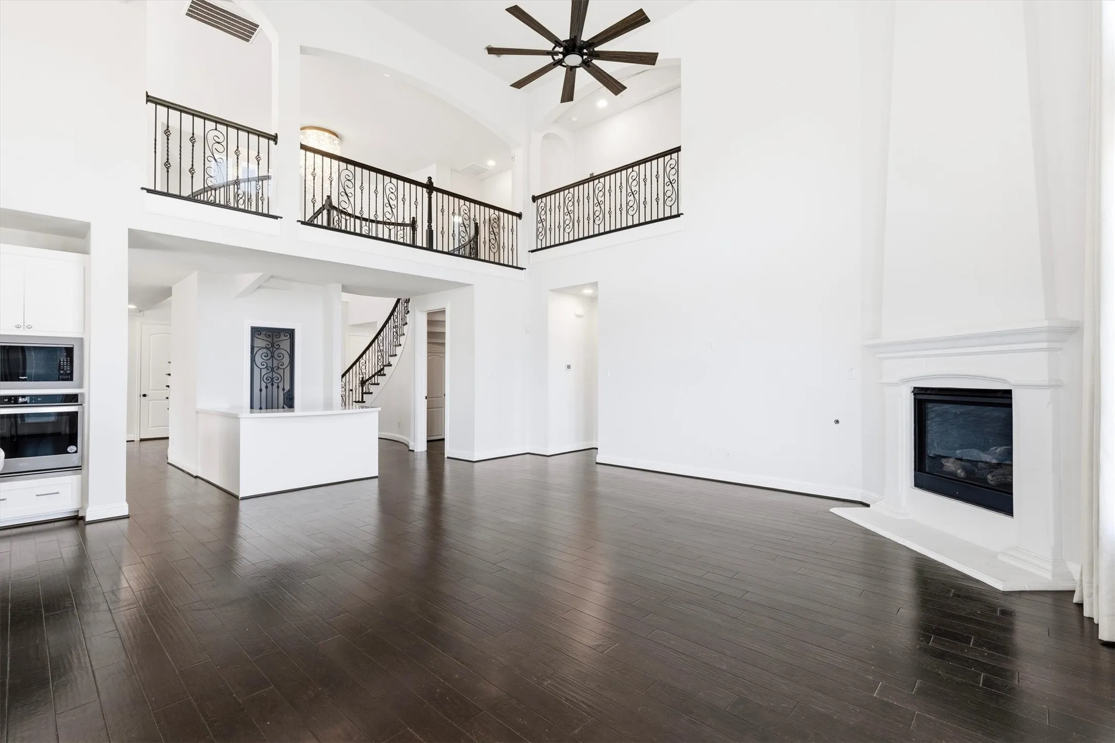 Single Family Residence For Sale in Denton County , 1001 Sandbar Street, Prosper, Texas 75078, 5 Bedroom, 4 Bathroom, 3 Garage spaces, 4,640 Sqft, built in 2020, mls#21405773, Real Estate Agent in Prosper, Homes For Sale in Denton county, Homes For Sale in Prosper, Realtor in Prosper Texas, Real Estate Brokerage Independent Realty Texas, Luminita Cordes Realtor