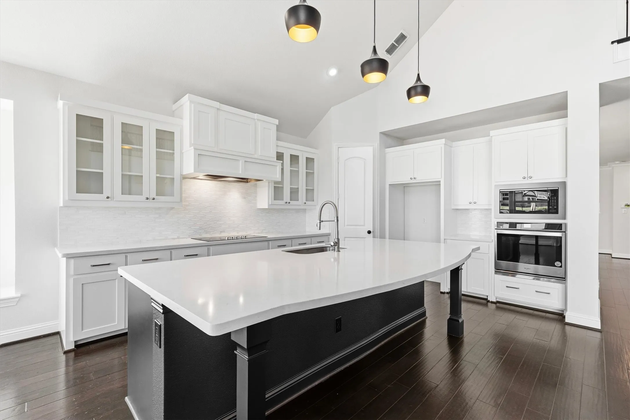 Single Family Residence For Sale in Denton County , 1001 Sandbar Street, Prosper, Texas 75078, 5 Bedroom, 4 Bathroom, 3 Garage spaces, 4,640 Sqft, built in 2020, mls#21405773, Real Estate Agent in Prosper, Homes For Sale in Denton county, Homes For Sale in Prosper, Realtor in Prosper Texas, Real Estate Brokerage Independent Realty Texas, Luminita Cordes Realtor