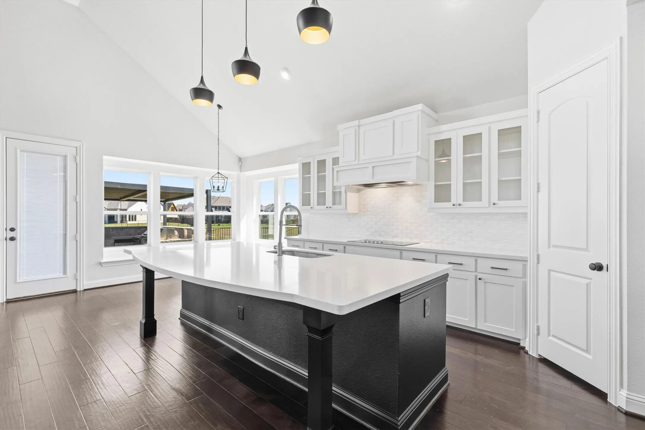 Single Family Residence For Sale in Denton County , 1001 Sandbar Street, Prosper, Texas 75078, 5 Bedroom, 4 Bathroom, 3 Garage spaces, 4,640 Sqft, built in 2020, mls#21405773, Real Estate Agent in Prosper, Homes For Sale in Denton county, Homes For Sale in Prosper, Realtor in Prosper Texas, Real Estate Brokerage Independent Realty Texas, Luminita Cordes Realtor
