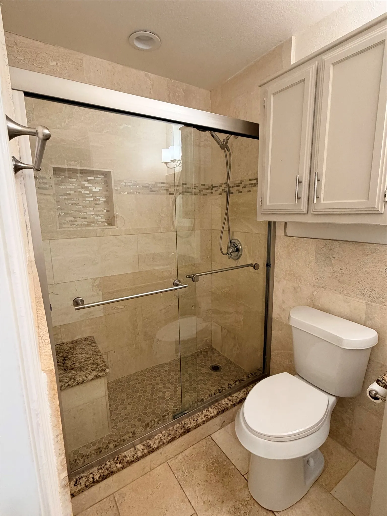 Townhouse For Rent in Dallas County , 118 Country Bend Drive, Duncanville, Texas 75137, 2 Bedroom, 2 Bathroom, Garage spaces, 1,113 Sqft, built in 1983, mls#21406705, Real Estate Agent in Duncanville, Homes For Rent in Dallas county, Homes For Rent in Duncanville, Realtor in Duncanville Texas, Real Estate Brokerage Independent Realty Texas, Luminita Cordes Realtor