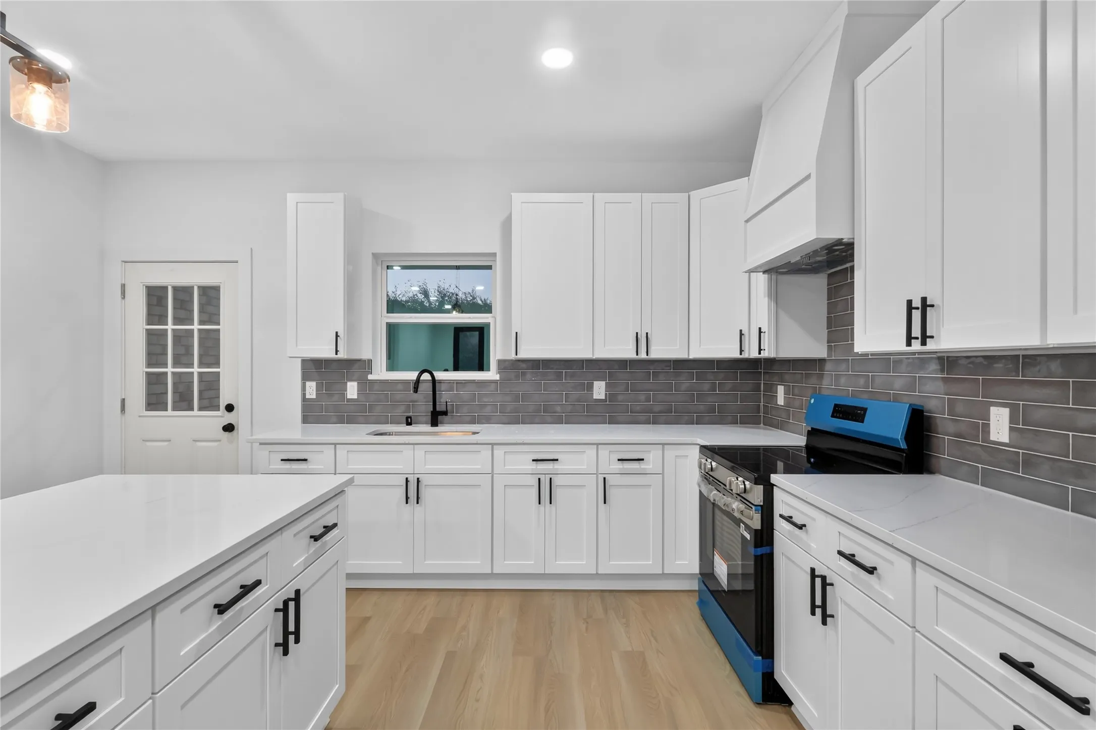 Single Family Residence For Sale in Henderson County , 105 Cedar Elm Road, Trinidad, Texas 75163, 3 Bedroom, 2 Bathroom, 2 Garage spaces, 1,567 Sqft, built in 2026, mls#21404411, Real Estate Agent in Trinidad, Homes For Sale in Henderson county, Homes For Sale in Trinidad, Realtor in Trinidad Texas, Real Estate Brokerage Independent Realty Texas, Luminita Cordes Realtor