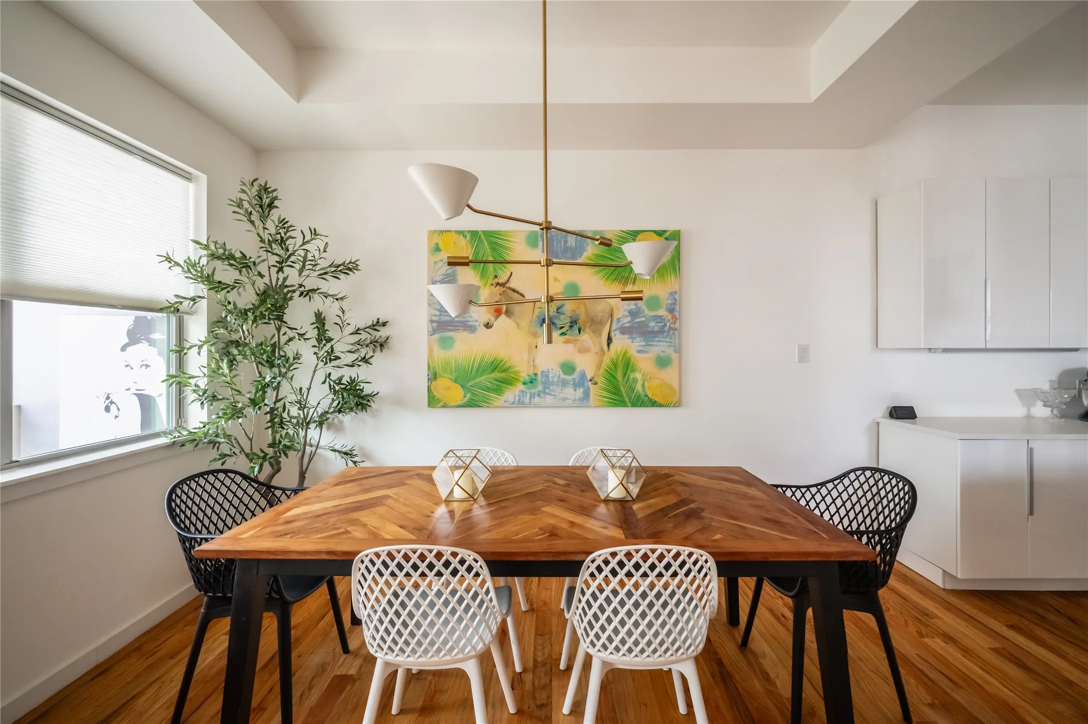 Condominium For Sale in Dallas County , 5708 Bryan Parkway A, Dallas, Texas 75206, 2 Bedroom, 3 Bathroom, 2 Garage spaces, 1,958 Sqft, built in 2016, mls#21393698, Real Estate Agent in Dallas, Homes For Sale in Dallas county, Homes For Sale in Dallas, Realtor in Dallas Texas, Real Estate Brokerage Independent Realty Texas, Luminita Cordes Realtor