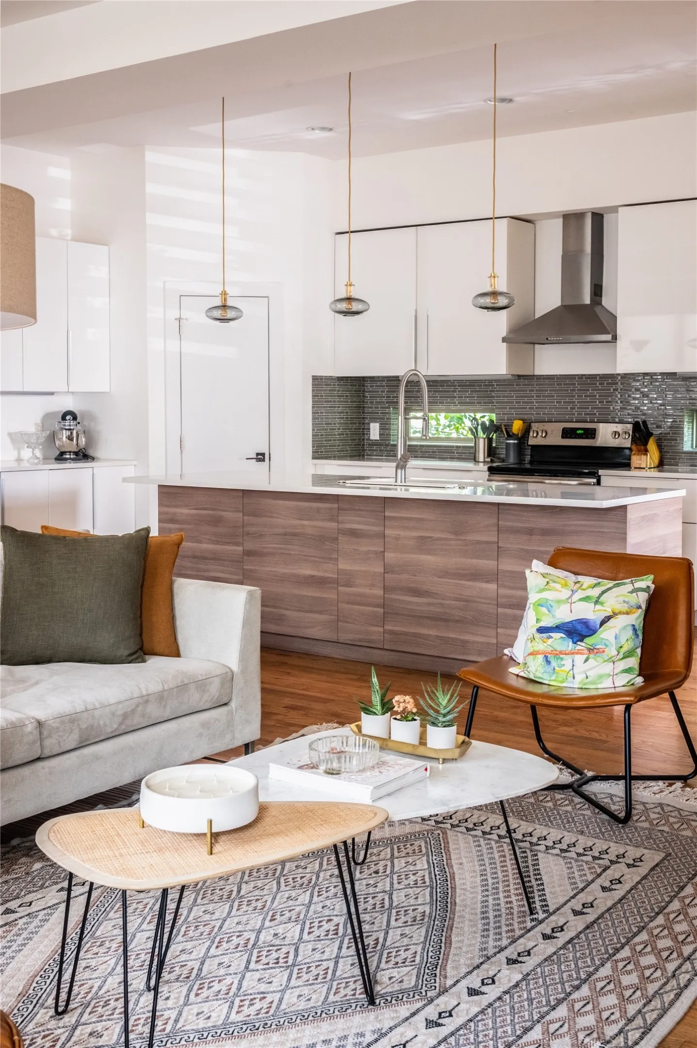 Condominium For Sale in Dallas County , 5708 Bryan Parkway A, Dallas, Texas 75206, 2 Bedroom, 3 Bathroom, 2 Garage spaces, 1,958 Sqft, built in 2016, mls#21393698, Real Estate Agent in Dallas, Homes For Sale in Dallas county, Homes For Sale in Dallas, Realtor in Dallas Texas, Real Estate Brokerage Independent Realty Texas, Luminita Cordes Realtor