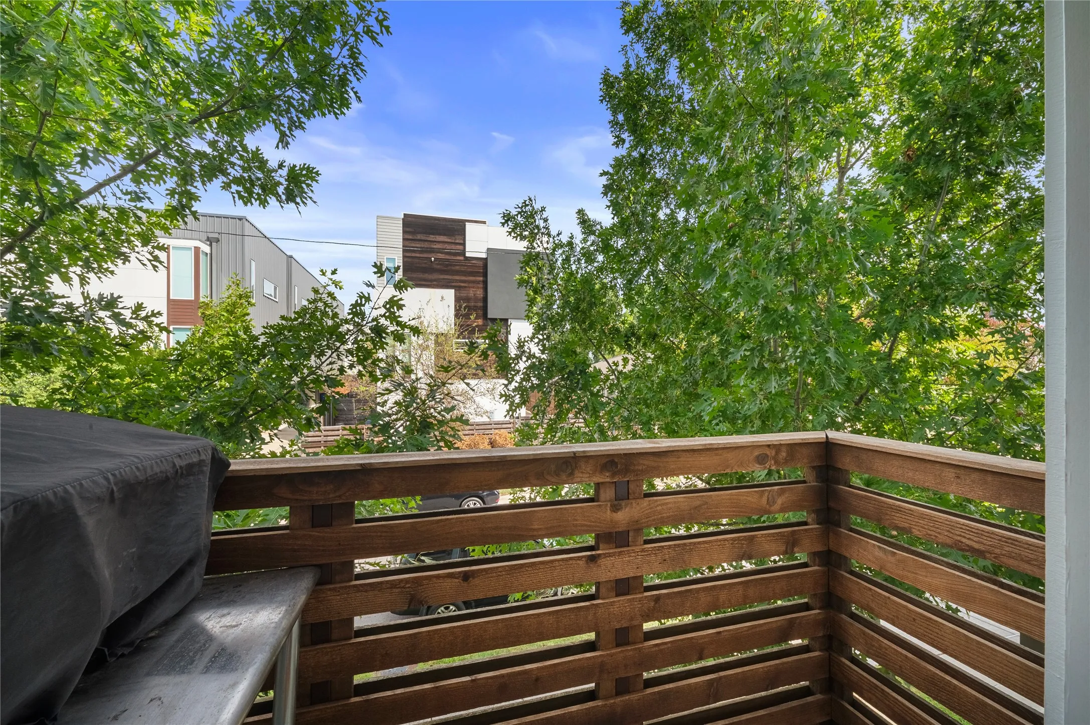Condominium For Sale in Dallas County , 5708 Bryan Parkway A, Dallas, Texas 75206, 2 Bedroom, 3 Bathroom, 2 Garage spaces, 1,958 Sqft, built in 2016, mls#21393698, Real Estate Agent in Dallas, Homes For Sale in Dallas county, Homes For Sale in Dallas, Realtor in Dallas Texas, Real Estate Brokerage Independent Realty Texas, Luminita Cordes Realtor