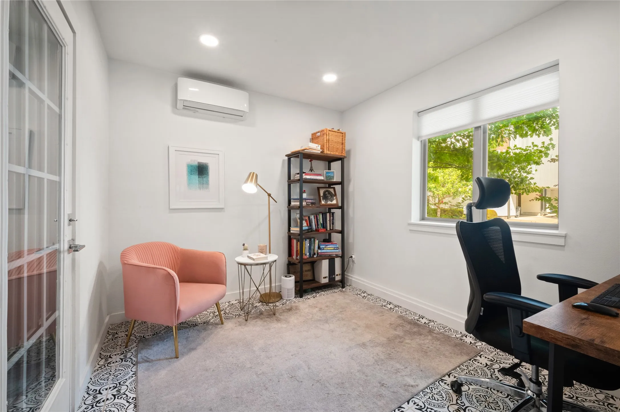 Condominium For Sale in Dallas County , 5708 Bryan Parkway A, Dallas, Texas 75206, 2 Bedroom, 3 Bathroom, 2 Garage spaces, 1,958 Sqft, built in 2016, mls#21393698, Real Estate Agent in Dallas, Homes For Sale in Dallas county, Homes For Sale in Dallas, Realtor in Dallas Texas, Real Estate Brokerage Independent Realty Texas, Luminita Cordes Realtor