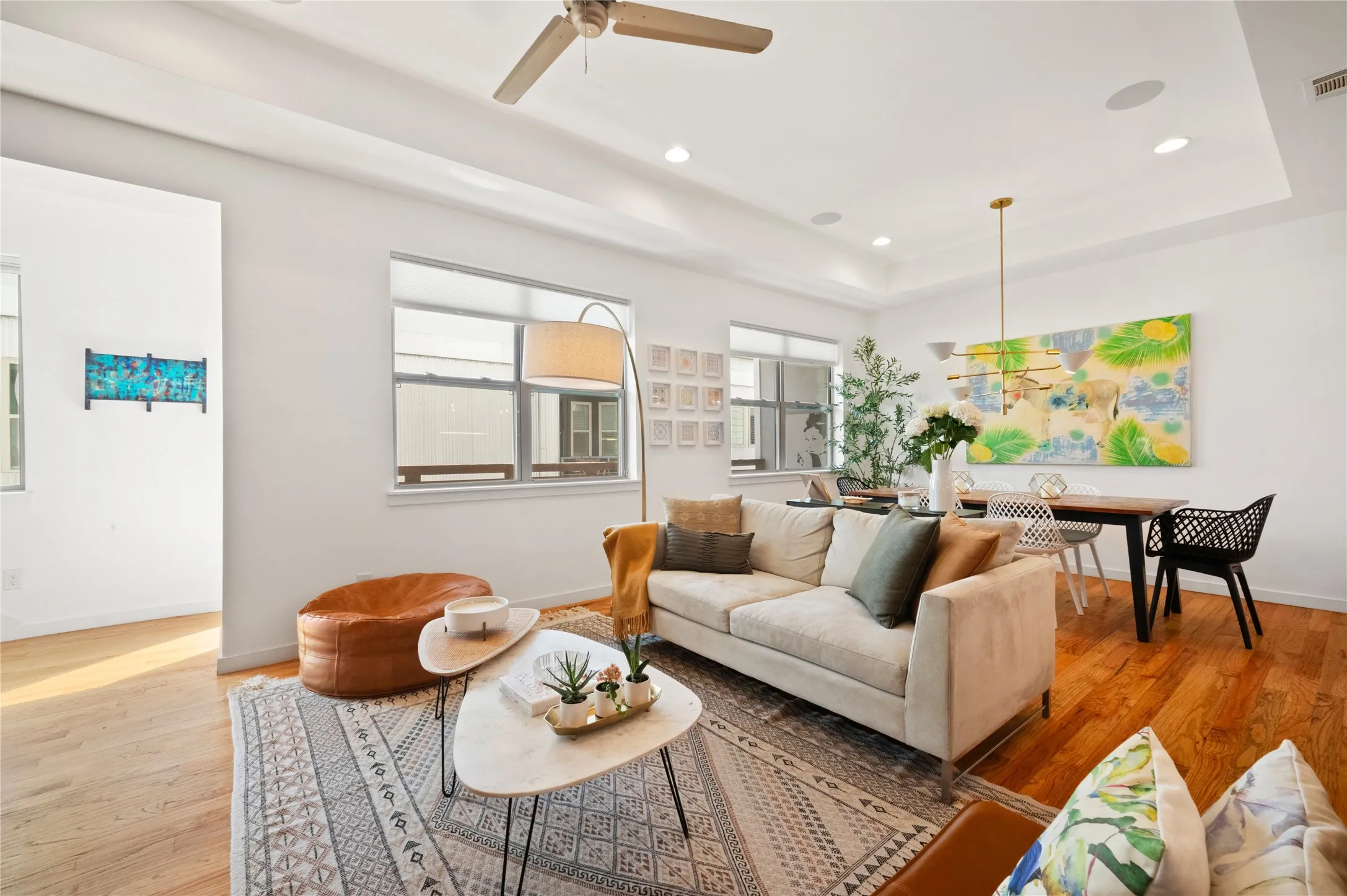 Condominium For Sale in Dallas County , 5708 Bryan Parkway A, Dallas, Texas 75206, 2 Bedroom, 3 Bathroom, 2 Garage spaces, 1,958 Sqft, built in 2016, mls#21393698, Real Estate Agent in Dallas, Homes For Sale in Dallas county, Homes For Sale in Dallas, Realtor in Dallas Texas, Real Estate Brokerage Independent Realty Texas, Luminita Cordes Realtor