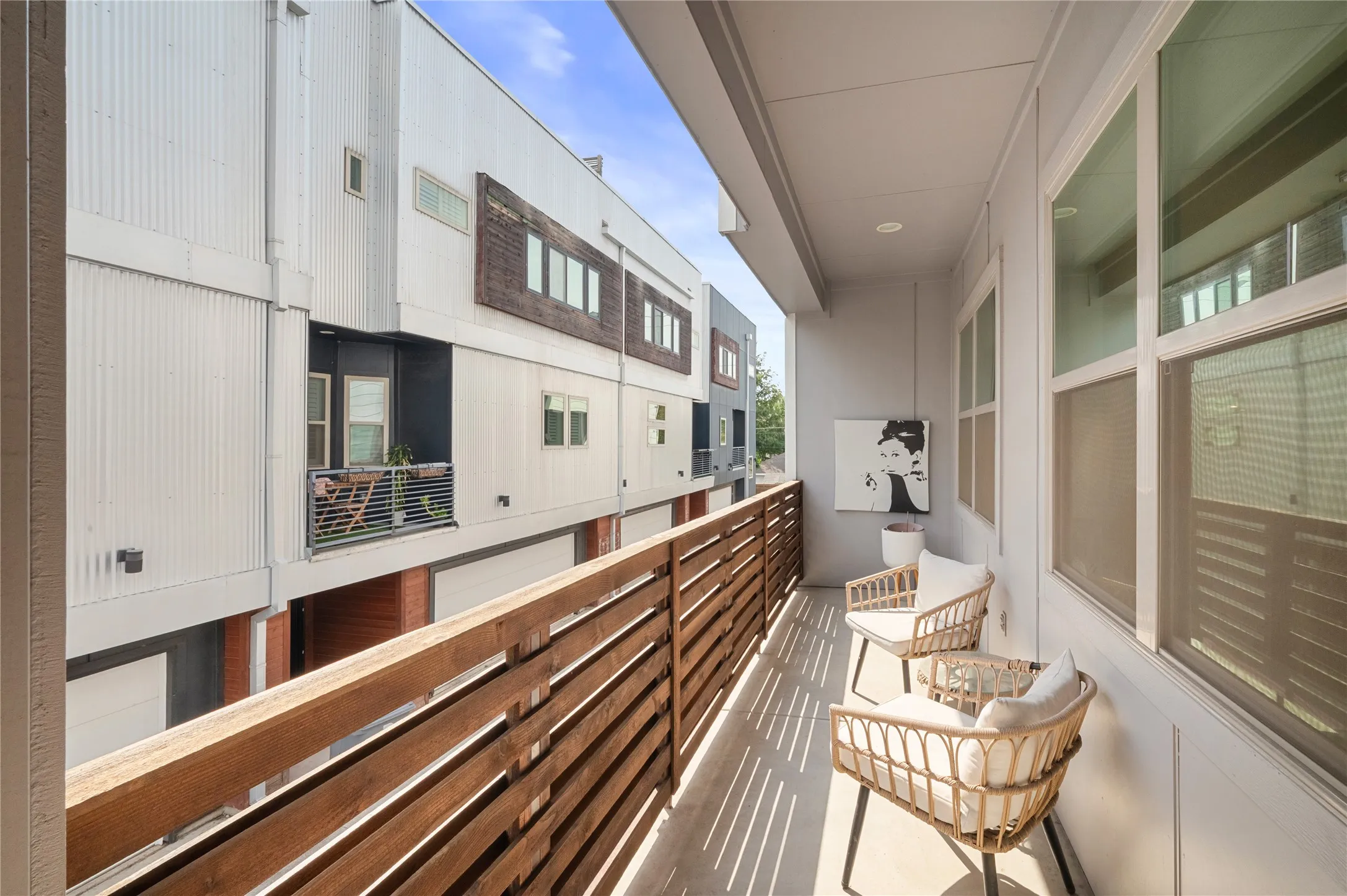 Condominium For Sale in Dallas County , 5708 Bryan Parkway A, Dallas, Texas 75206, 2 Bedroom, 3 Bathroom, 2 Garage spaces, 1,958 Sqft, built in 2016, mls#21393698, Real Estate Agent in Dallas, Homes For Sale in Dallas county, Homes For Sale in Dallas, Realtor in Dallas Texas, Real Estate Brokerage Independent Realty Texas, Luminita Cordes Realtor