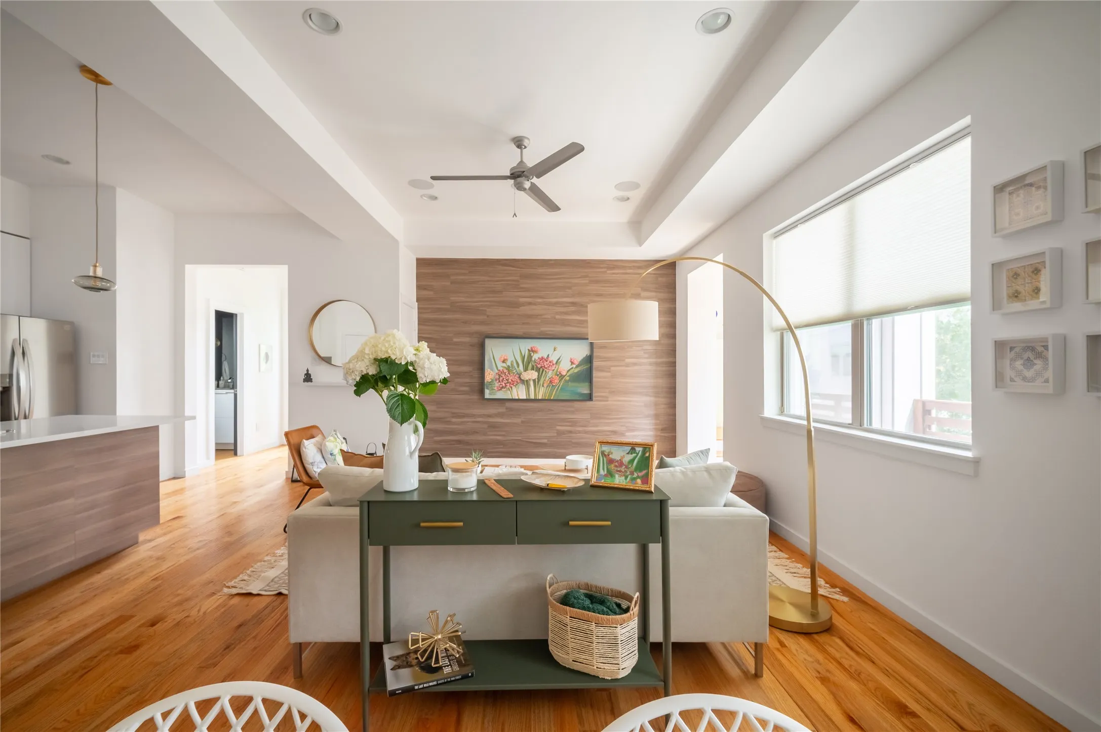 Condominium For Sale in Dallas County , 5708 Bryan Parkway A, Dallas, Texas 75206, 2 Bedroom, 3 Bathroom, 2 Garage spaces, 1,958 Sqft, built in 2016, mls#21393698, Real Estate Agent in Dallas, Homes For Sale in Dallas county, Homes For Sale in Dallas, Realtor in Dallas Texas, Real Estate Brokerage Independent Realty Texas, Luminita Cordes Realtor