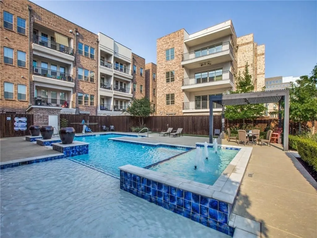 Townhouse For Rent in Dallas County , 5034 Meridian Lane, Addison, Texas 75001, 3 Bedroom, 4 Bathroom, 2 Garage spaces, 2,166 Sqft, built in 2014, mls#21406716, Real Estate Agent in Addison, Homes For Rent in Dallas county, Homes For Rent in Addison, Realtor in Addison Texas, Real Estate Brokerage Independent Realty Texas, Luminita Cordes Realtor