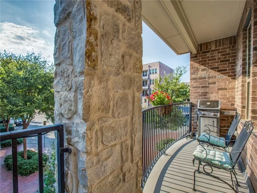 Townhouse For Rent in Dallas County , 5034 Meridian Lane, Addison, Texas 75001, 3 Bedroom, 4 Bathroom, 2 Garage spaces, 2,166 Sqft, built in 2014, mls#21406716, Real Estate Agent in Addison, Homes For Rent in Dallas county, Homes For Rent in Addison, Realtor in Addison Texas, Real Estate Brokerage Independent Realty Texas, Luminita Cordes Realtor