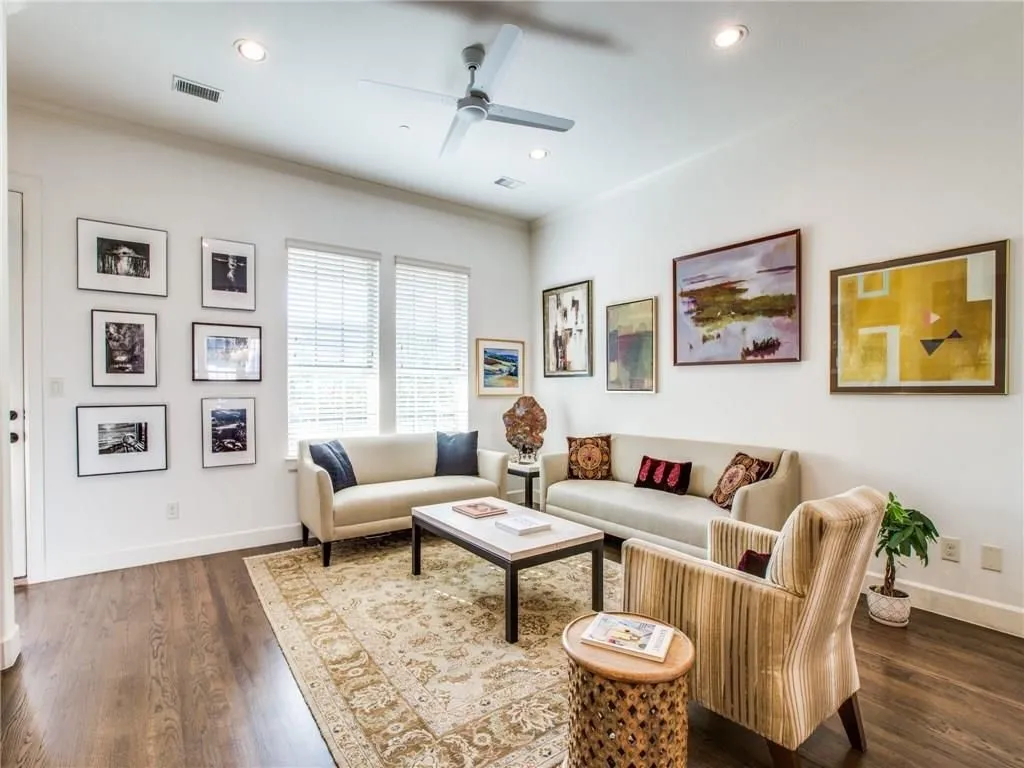 Townhouse For Rent in Dallas County , 5034 Meridian Lane, Addison, Texas 75001, 3 Bedroom, 4 Bathroom, 2 Garage spaces, 2,166 Sqft, built in 2014, mls#21406716, Real Estate Agent in Addison, Homes For Rent in Dallas county, Homes For Rent in Addison, Realtor in Addison Texas, Real Estate Brokerage Independent Realty Texas, Luminita Cordes Realtor