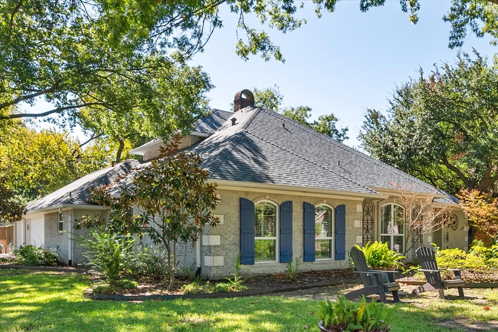 Single Family Residence For Sale in Navarro County , 1601 Bridle Path, Corsicana, Texas 75110, 4 Bedroom, 3 Bathroom, 3 Garage spaces, 2,597 Sqft, built in 1988, mls#21403680, Real Estate Agent in Corsicana, Homes For Sale in Navarro county, Homes For Sale in Corsicana, Realtor in Corsicana Texas, Real Estate Brokerage Independent Realty Texas, Luminita Cordes Realtor