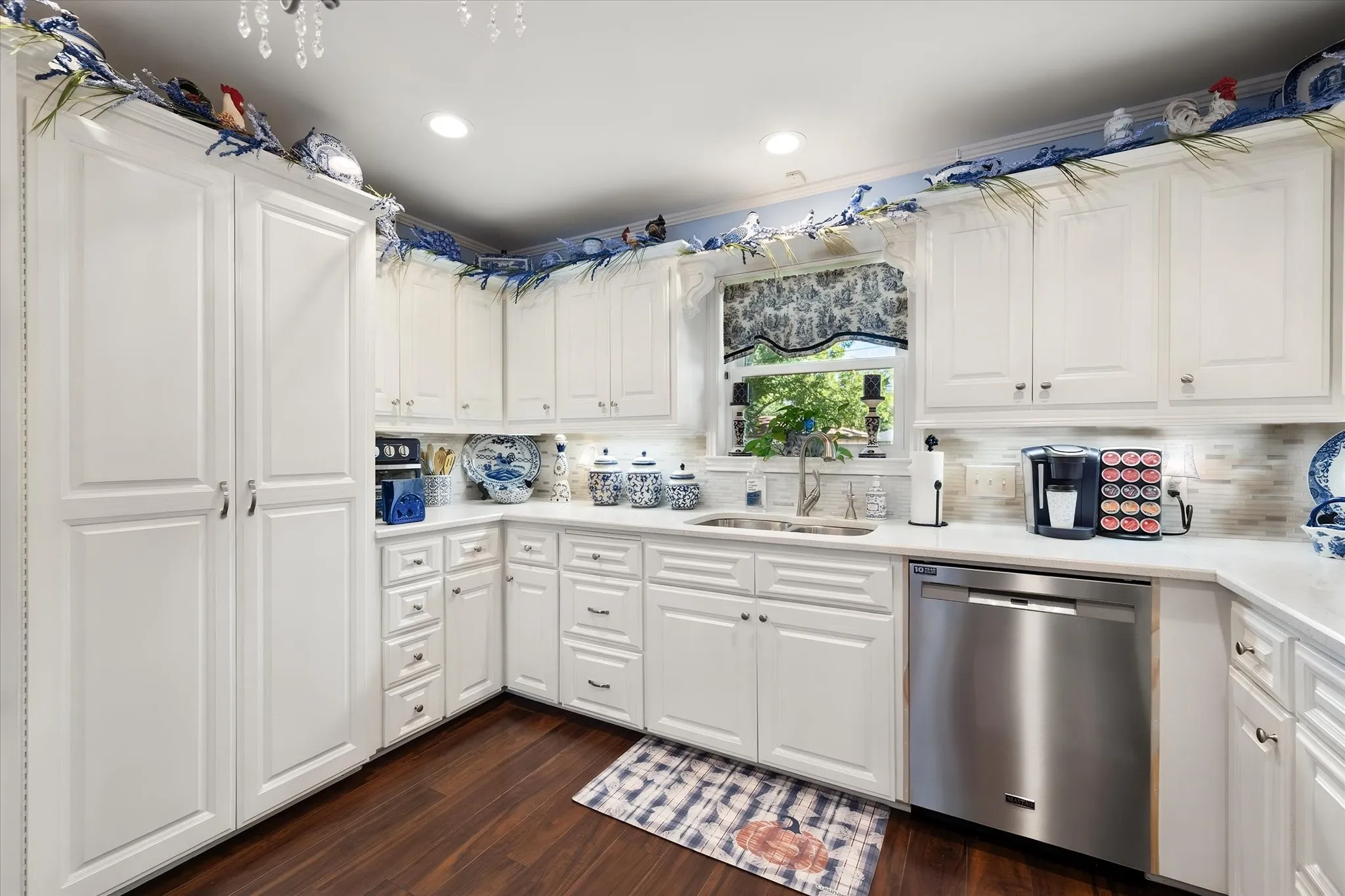 Single Family Residence For Sale in Navarro County , 1601 Bridle Path, Corsicana, Texas 75110, 4 Bedroom, 3 Bathroom, 3 Garage spaces, 2,597 Sqft, built in 1988, mls#21403680, Real Estate Agent in Corsicana, Homes For Sale in Navarro county, Homes For Sale in Corsicana, Realtor in Corsicana Texas, Real Estate Brokerage Independent Realty Texas, Luminita Cordes Realtor