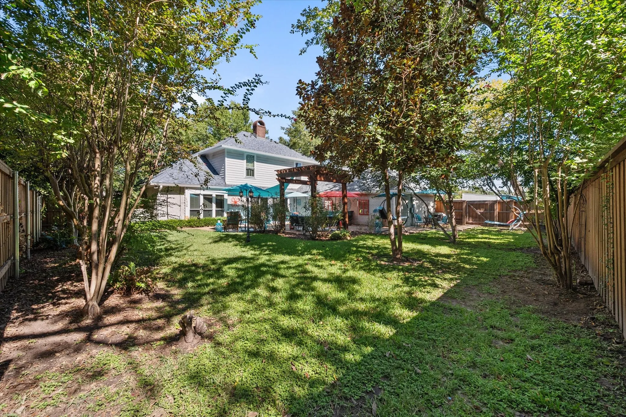 Single Family Residence For Sale in Navarro County , 1601 Bridle Path, Corsicana, Texas 75110, 4 Bedroom, 3 Bathroom, 3 Garage spaces, 2,597 Sqft, built in 1988, mls#21403680, Real Estate Agent in Corsicana, Homes For Sale in Navarro county, Homes For Sale in Corsicana, Realtor in Corsicana Texas, Real Estate Brokerage Independent Realty Texas, Luminita Cordes Realtor