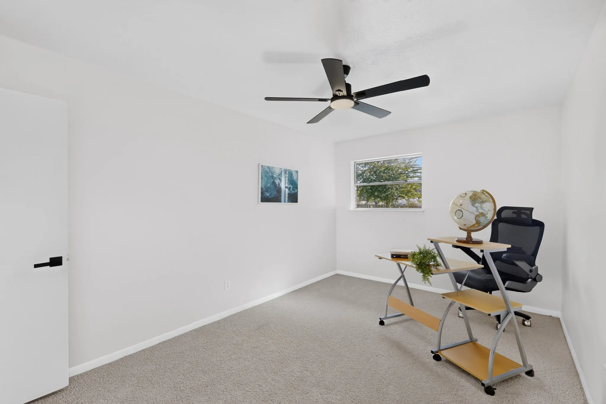 Single Family Residence For Rent in Tarrant County , 5451 Lubbock Avenue, Fort Worth, Texas 76133, 4 Bedroom, 2 Bathroom, 1 Garage spaces, 2,128 Sqft, built in 1965, mls#21406731, Real Estate Agent in Fort Worth, Homes For Rent in Tarrant county, Homes For Rent in Fort Worth, Realtor in Fort Worth Texas, Real Estate Brokerage Independent Realty Texas, Luminita Cordes Realtor