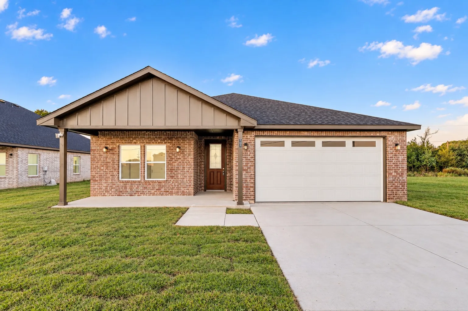 Single Family Residence For Sale in Henderson County , 107 Cedar Elm Road, Trinidad, Texas 75163, 3 Bedroom, 2 Bathroom, 2 Garage spaces, 1,502 Sqft, built in 2026, mls#21404413, Real Estate Agent in Trinidad, Homes For Sale in Henderson county, Homes For Sale in Trinidad, Realtor in Trinidad Texas, Real Estate Brokerage Independent Realty Texas, Luminita Cordes Realtor