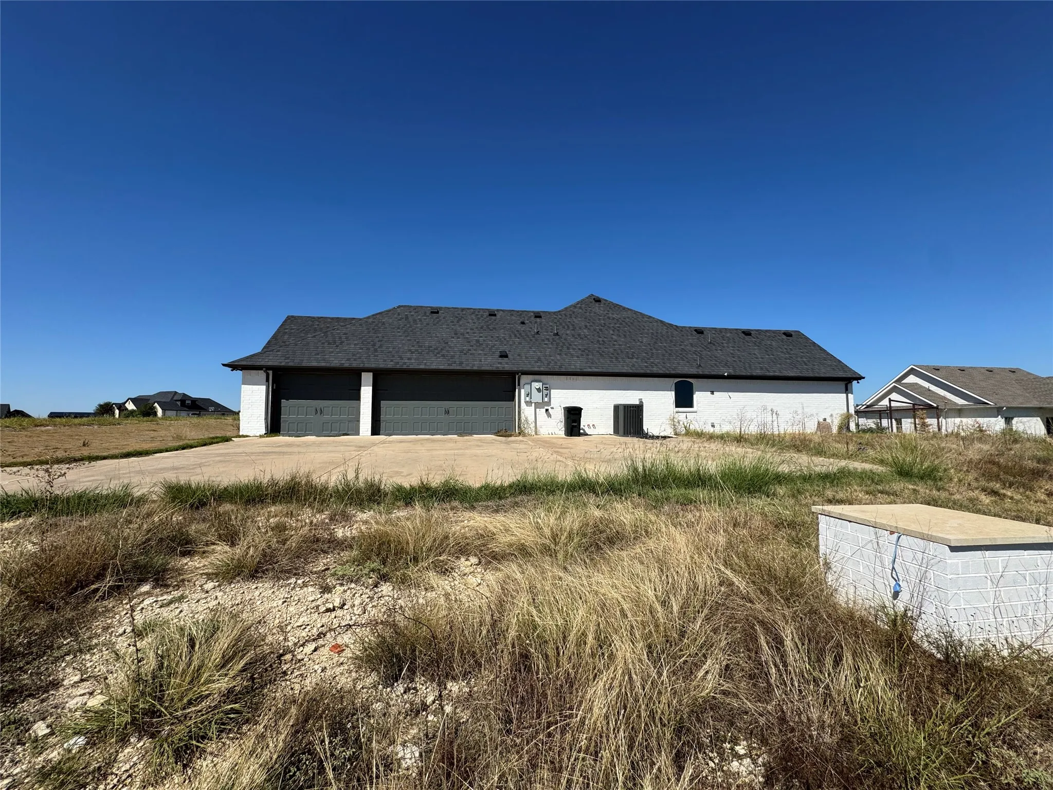 Single Family Residence For Sale in Parker County , 3001 Eagles Court, Weatherford, Texas 76087, 4 Bedroom, 3 Bathroom, 3 Garage spaces, 2,629 Sqft, built in 2020, mls#21406719, Real Estate Agent in Weatherford, Homes For Sale in Parker county, Homes For Sale in Weatherford, Realtor in Weatherford Texas, Real Estate Brokerage Independent Realty Texas, Luminita Cordes Realtor