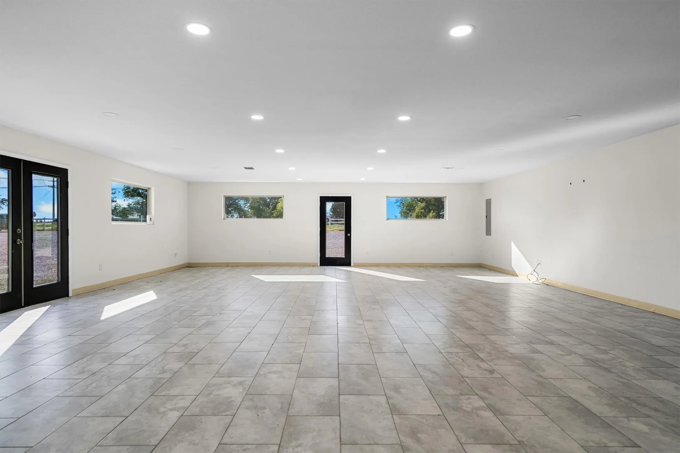 Business For Rent in Collin County , 2467 State Highway 78 S, Farmersville, Texas 75442, 0, 0, Garage spaces, 0 Sqft, built in 1998, mls#21406734, Real Estate Agent in Farmersville, Homes For Rent in Collin county, Homes For Rent in Farmersville, Realtor in Farmersville Texas, Real Estate Brokerage Independent Realty Texas, Luminita Cordes Realtor